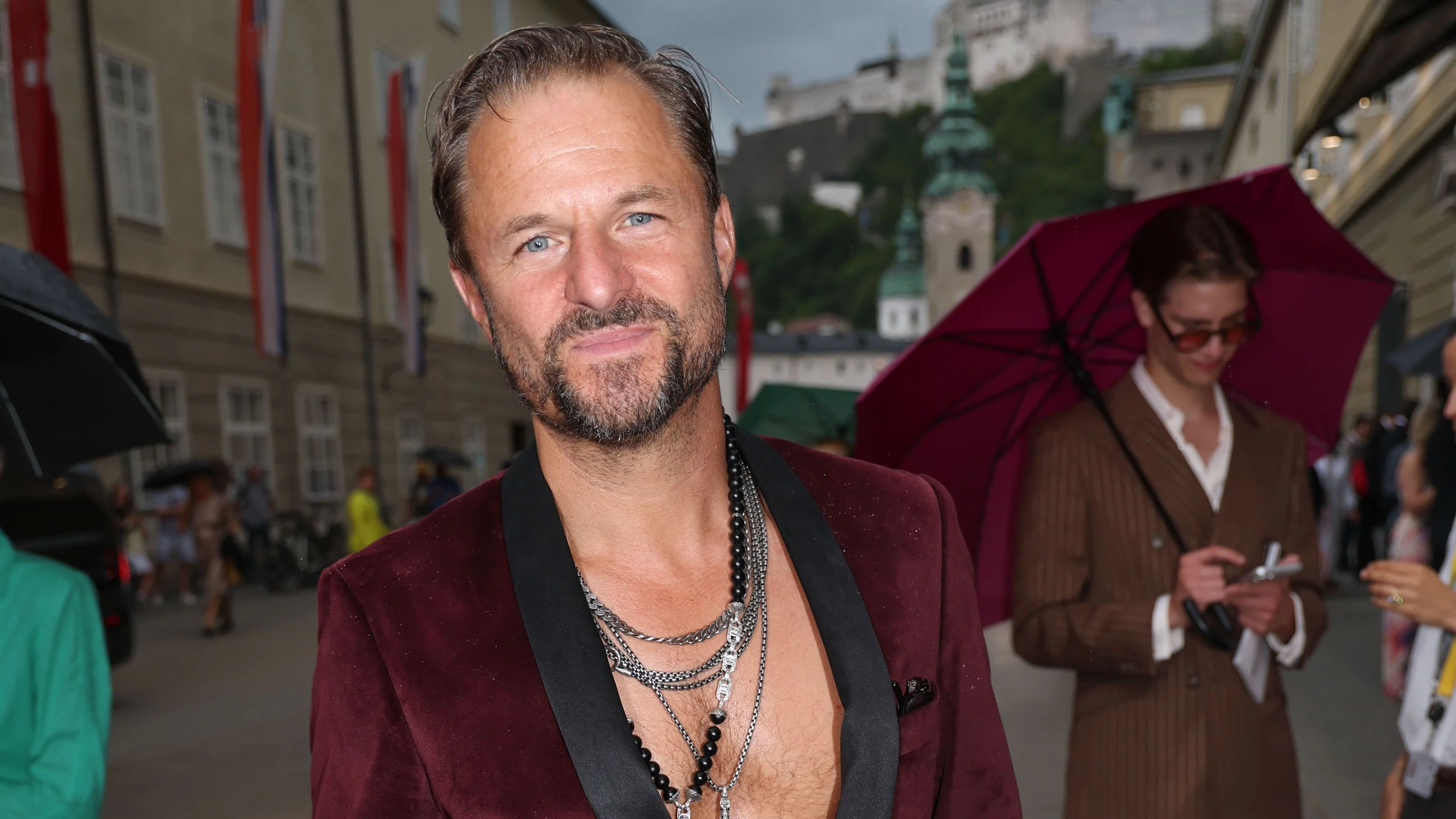 Philipp Hochmair bei der Premiere der Oper "Cosi Fan Tutte" während der Salzburger Festspiele 2026.