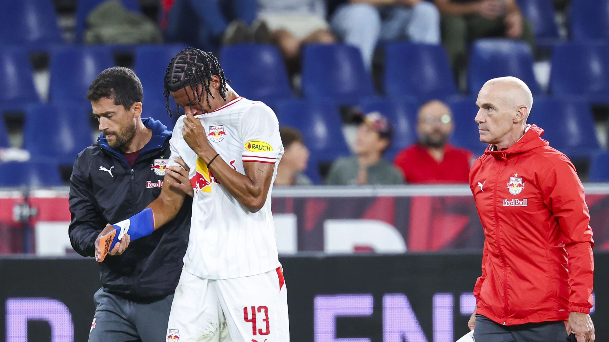 Heute.at - Salzburg erkauft Sieg mit fünf Verletzungen
