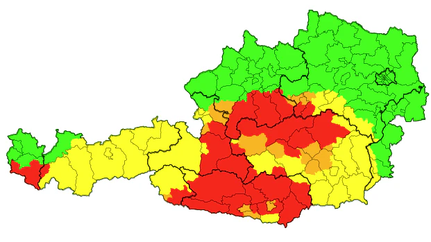 Die Unwetter-Warnungen am Freitagabend.