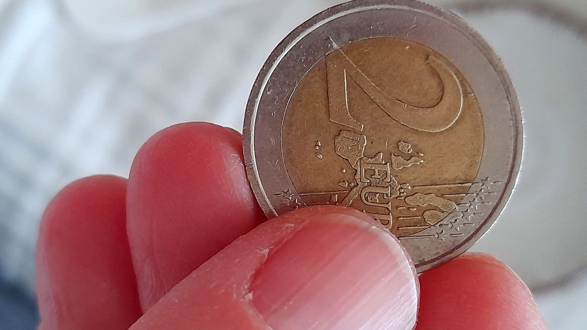 Heute.at - 3.500 Euro für eine 2-Euro-Münze?