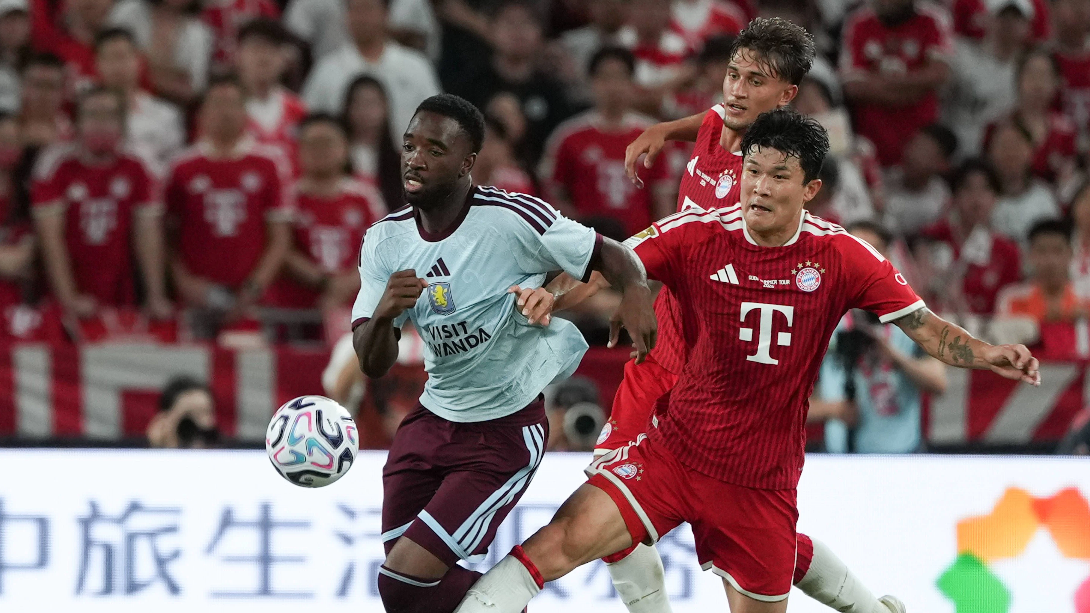 Bayern MÜnchen im Testspiel gegen Aston Villa. 