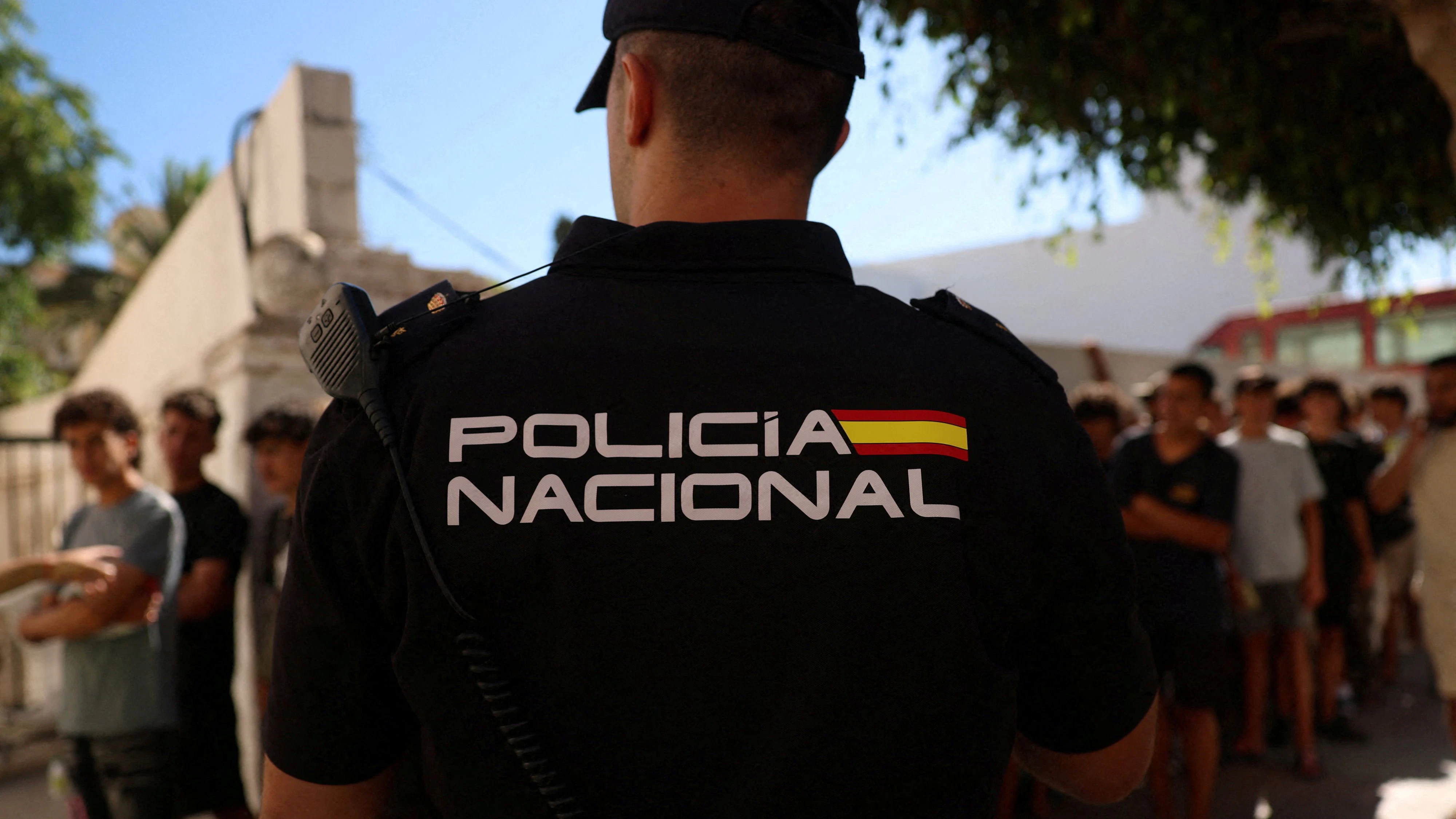 Heute.at - Spanien startet wochenlange Grenzkontrollen für Italien