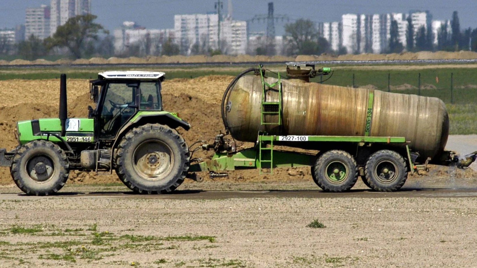 Heute.at - Landwirt (76) von eigenem Traktor überrollt – tot