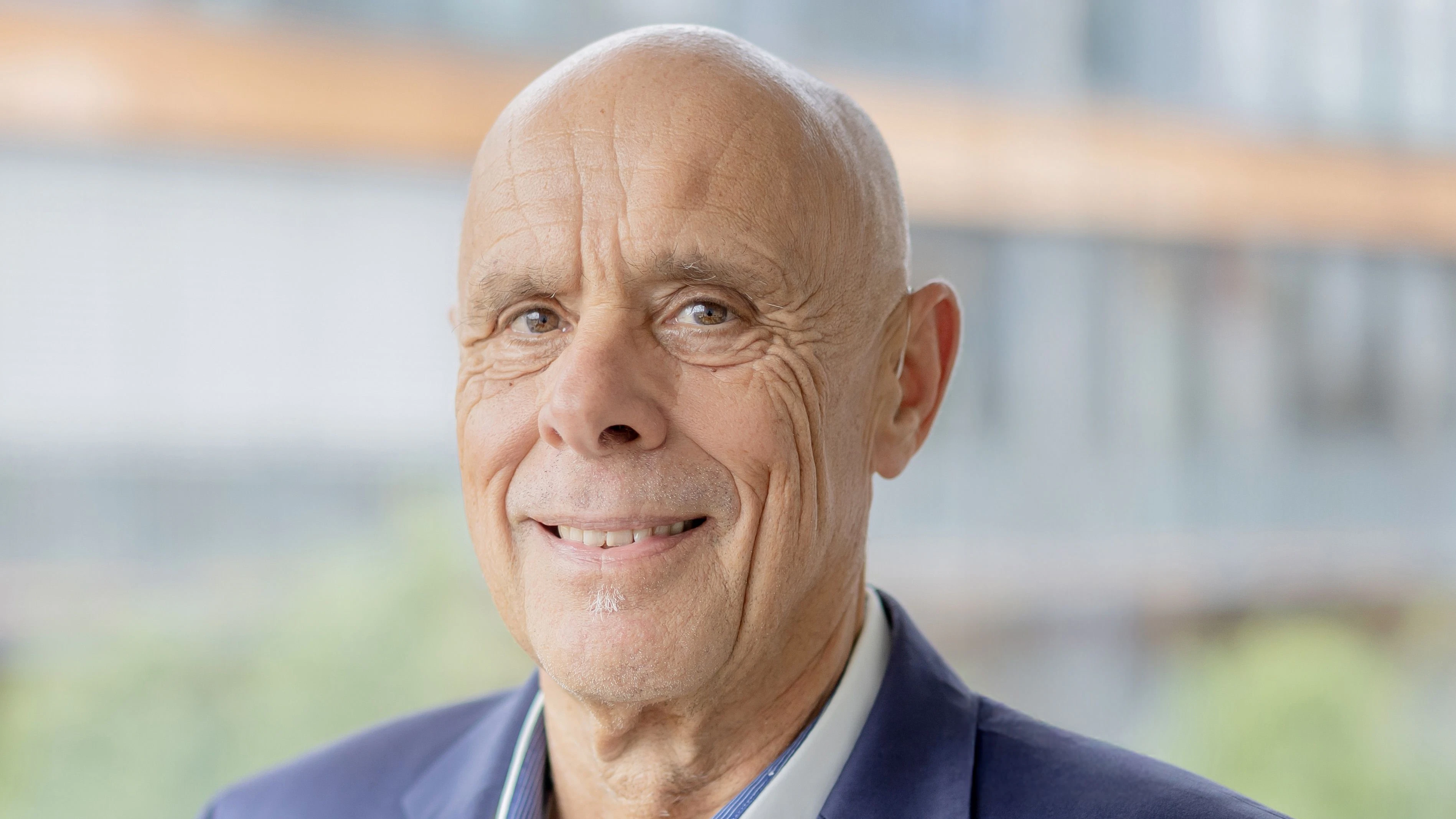 International bekannt wurde Harald A. Summa vor allem als Architekt des Frankfurter Internetknotens DE-CIX. 