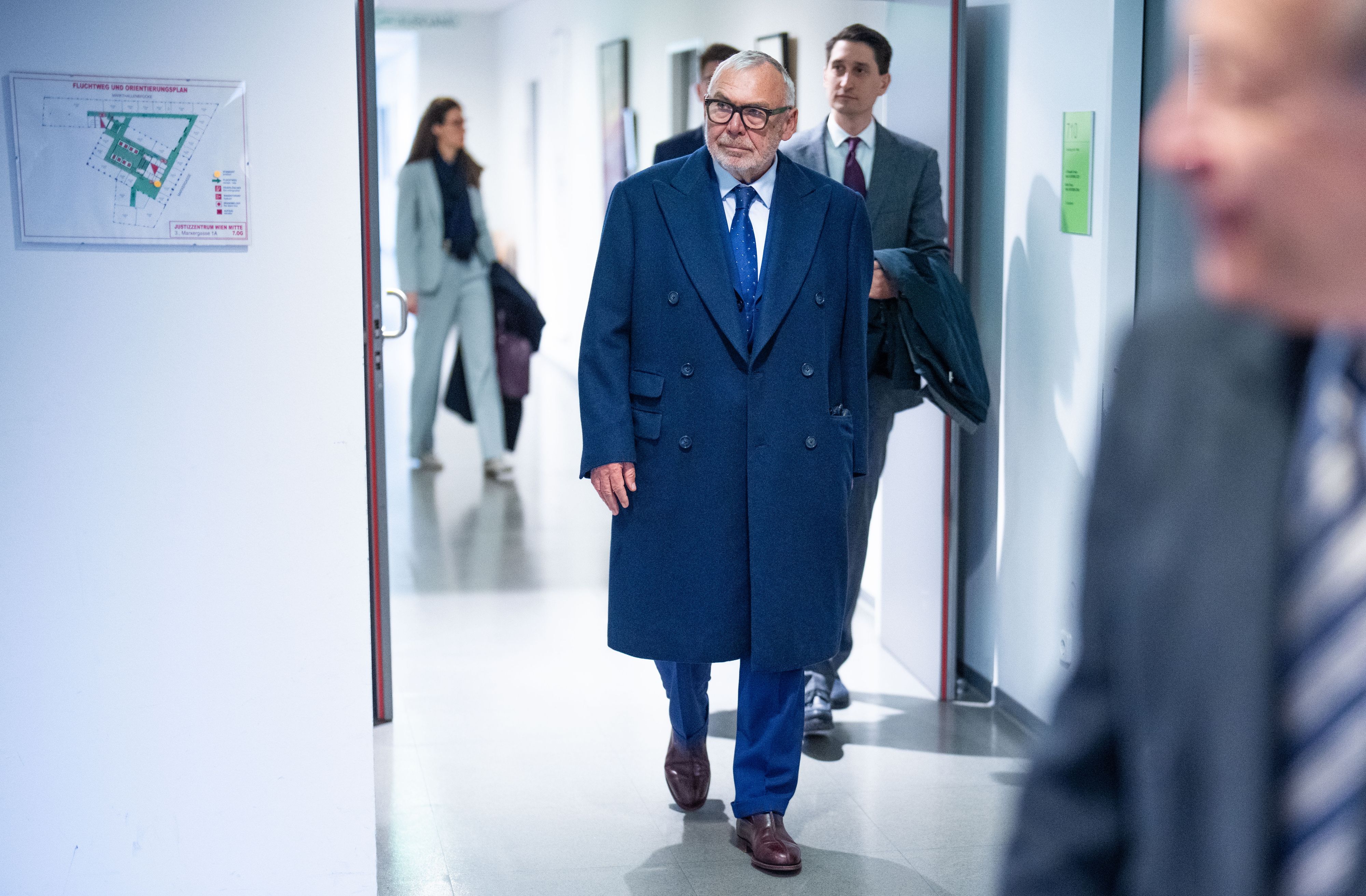 Neue Aussagen von René Benko sorgen für Wirbel um Ex-Kanzler Alfred Gusenbauer.