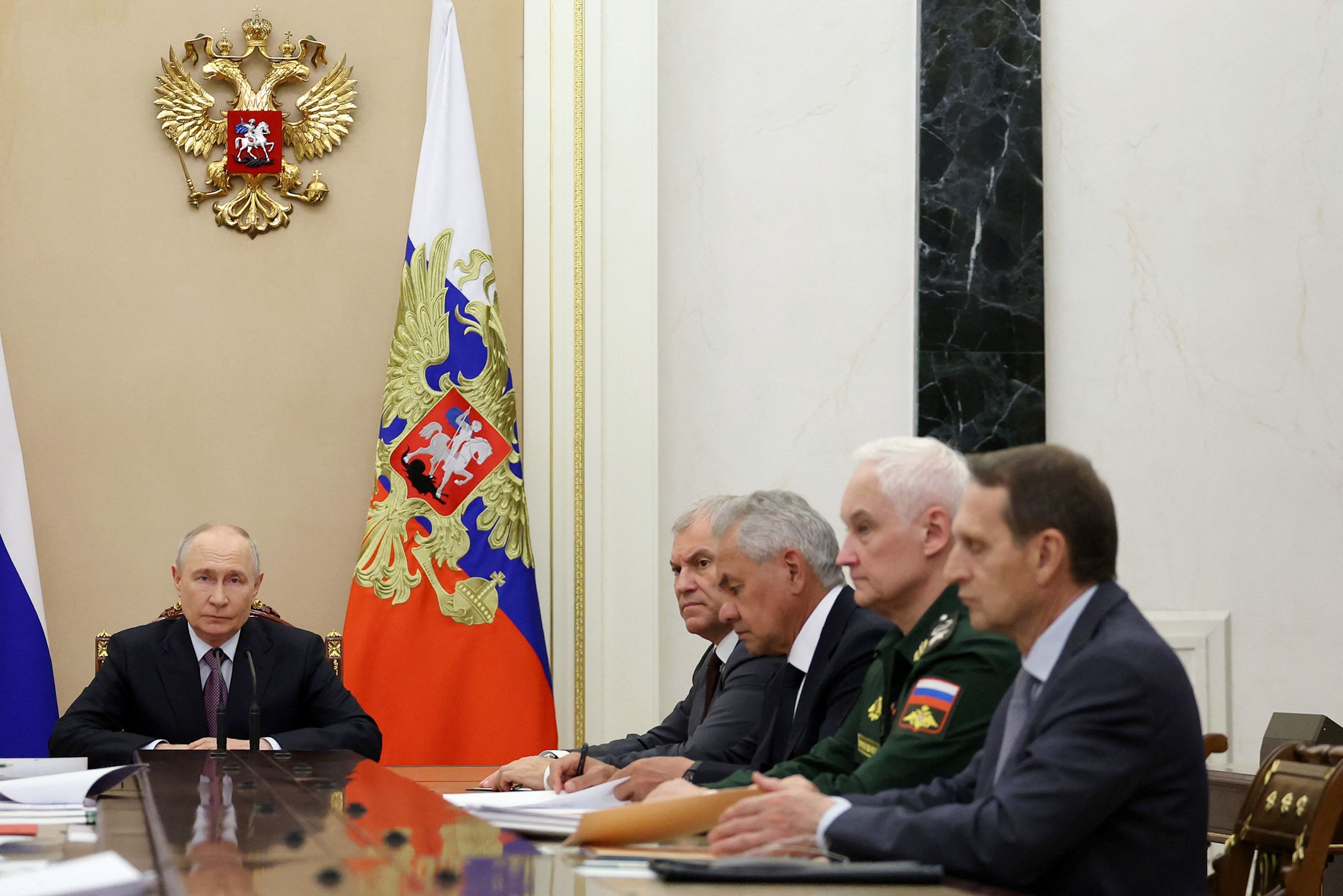 Das paket richtet sich gegen Putin und seine engsten Vertrauten.
