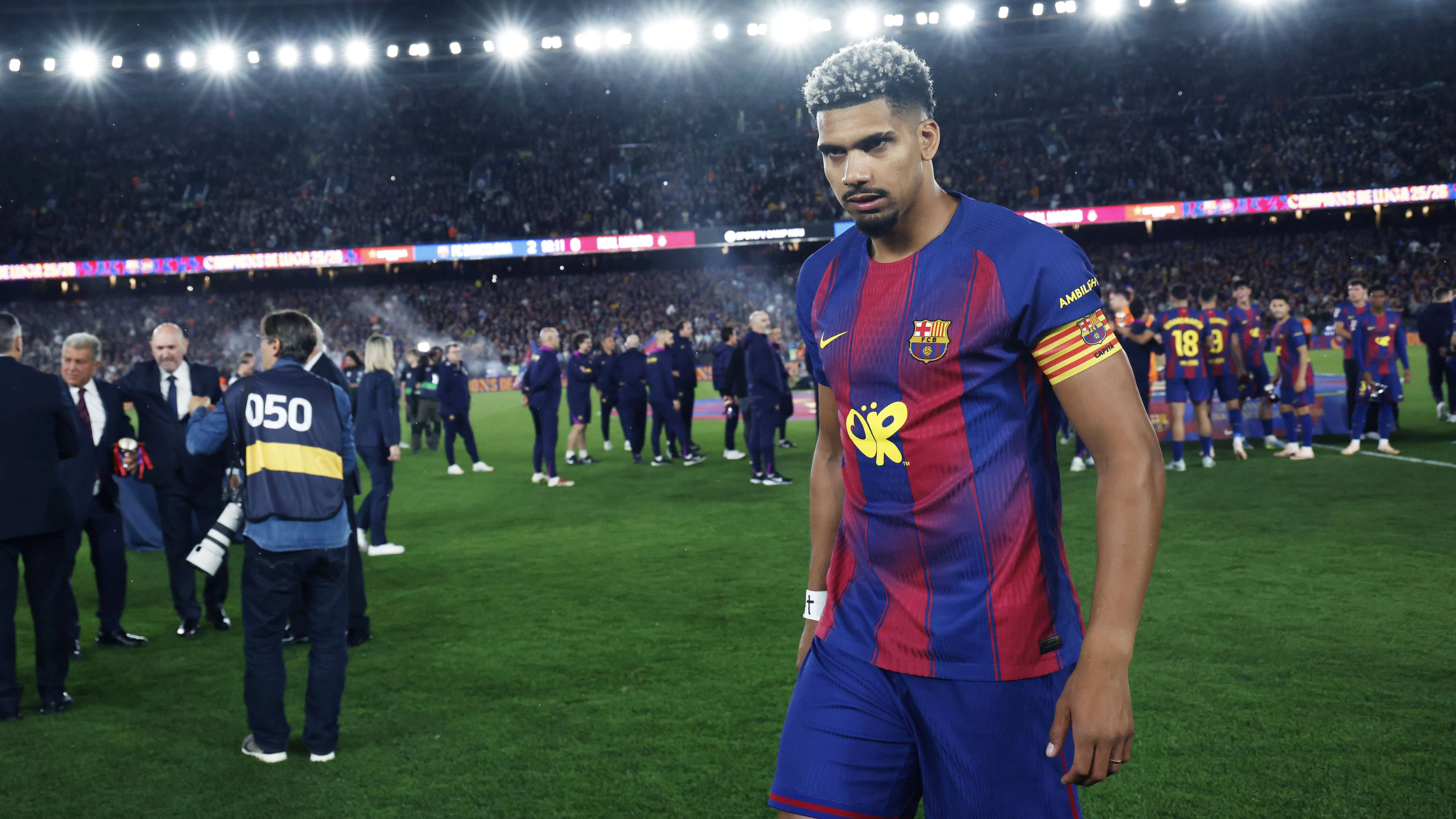 Barcelona-Star Ronald Araujo wechselt wohl nach Liverpool. 