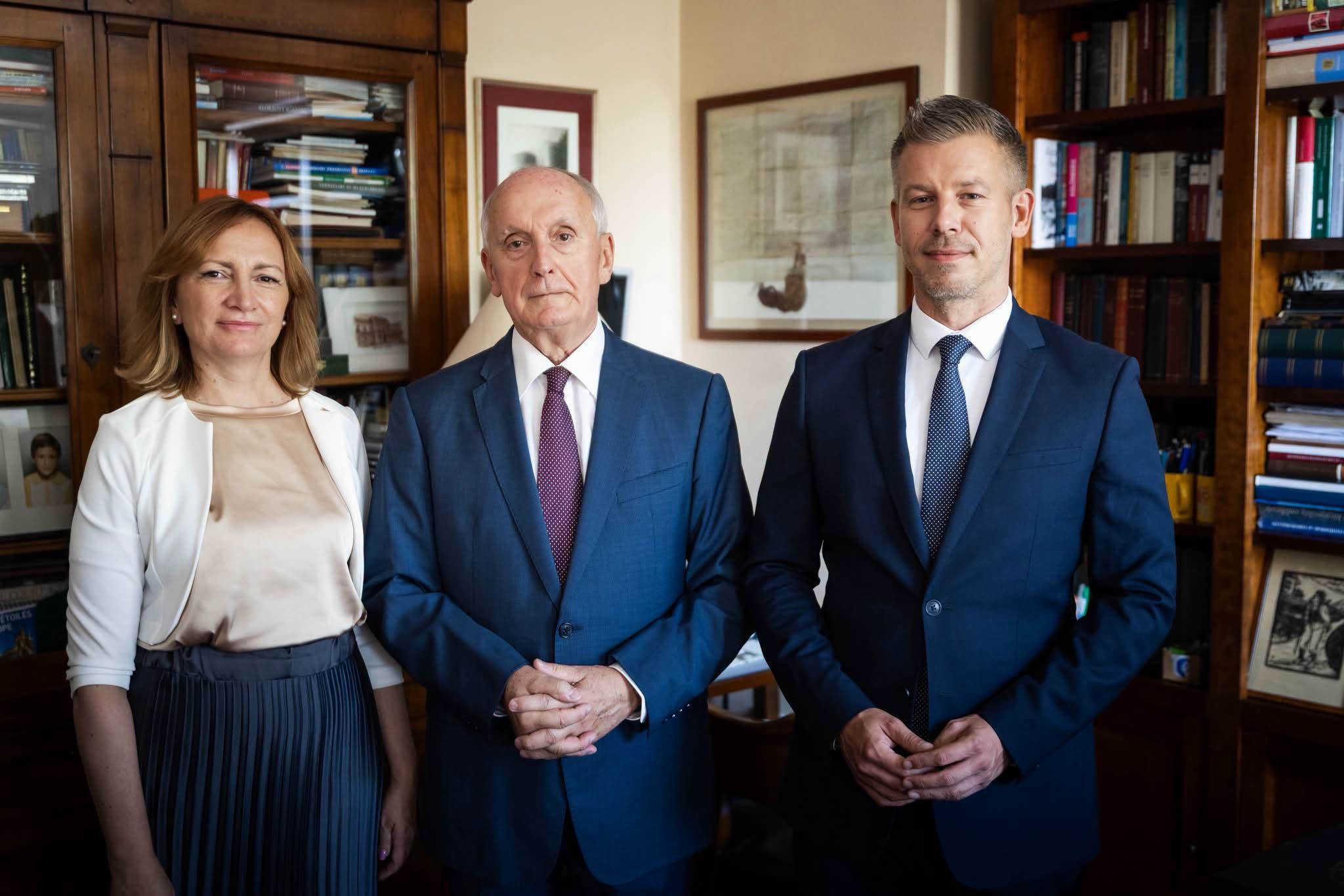 Der frühere Präsident des Obersten Gerichtshofs, Andras Baka, übernimmt das Amt als ungarischer Staatschef. 