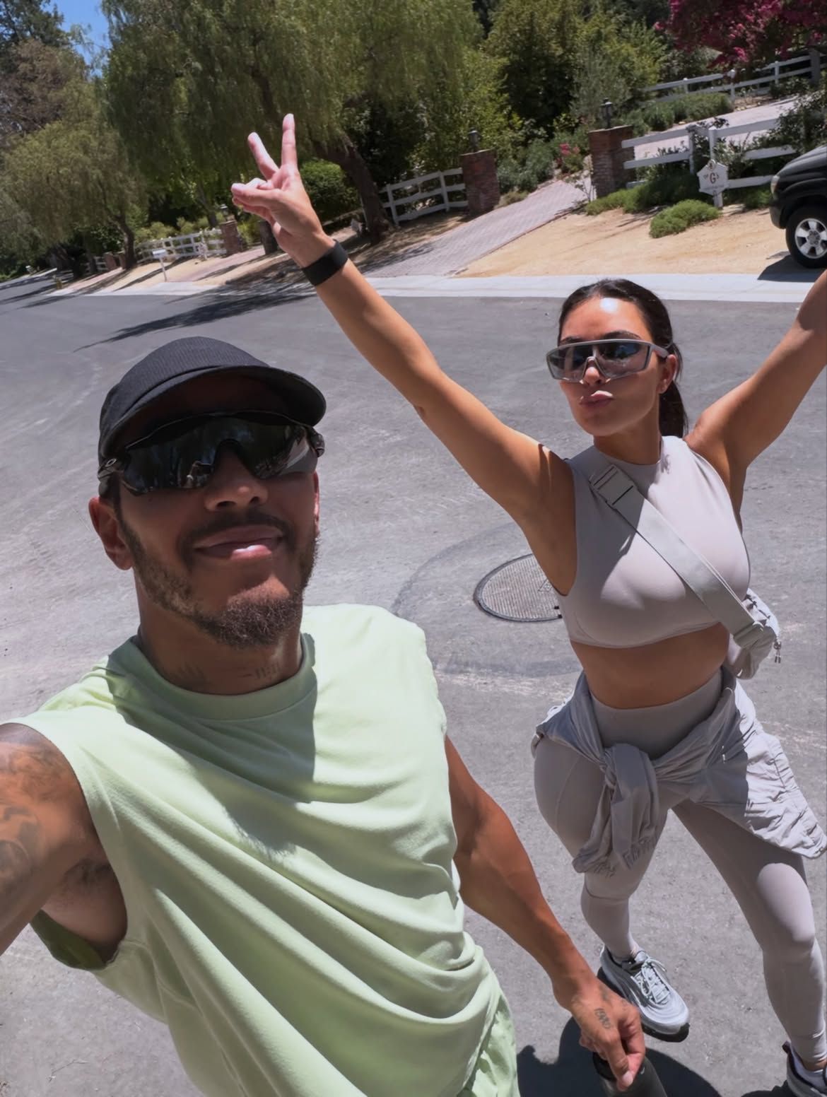 Lewis Hamilton öffnet Liebesalbum