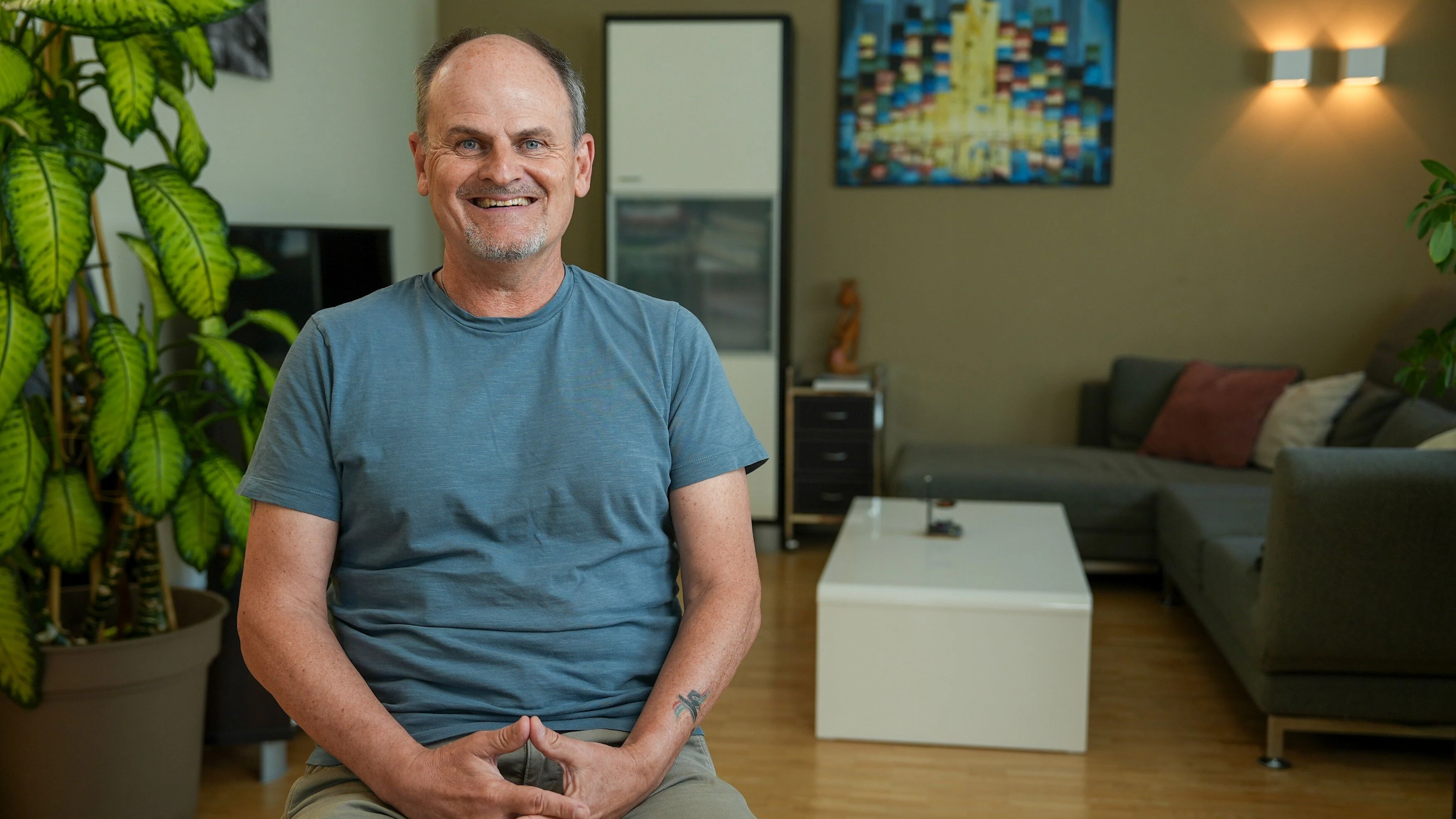 Wolfgang, 60, Maschinentechniker aus Kärnten hat genug vom Alleinsein. „Die neue Frau sollte Spaß und eine positive Einstellung zum Leben haben, sportlich und schlank sein, gerne reisen, und mich lieben“, sagt der Villacher. 