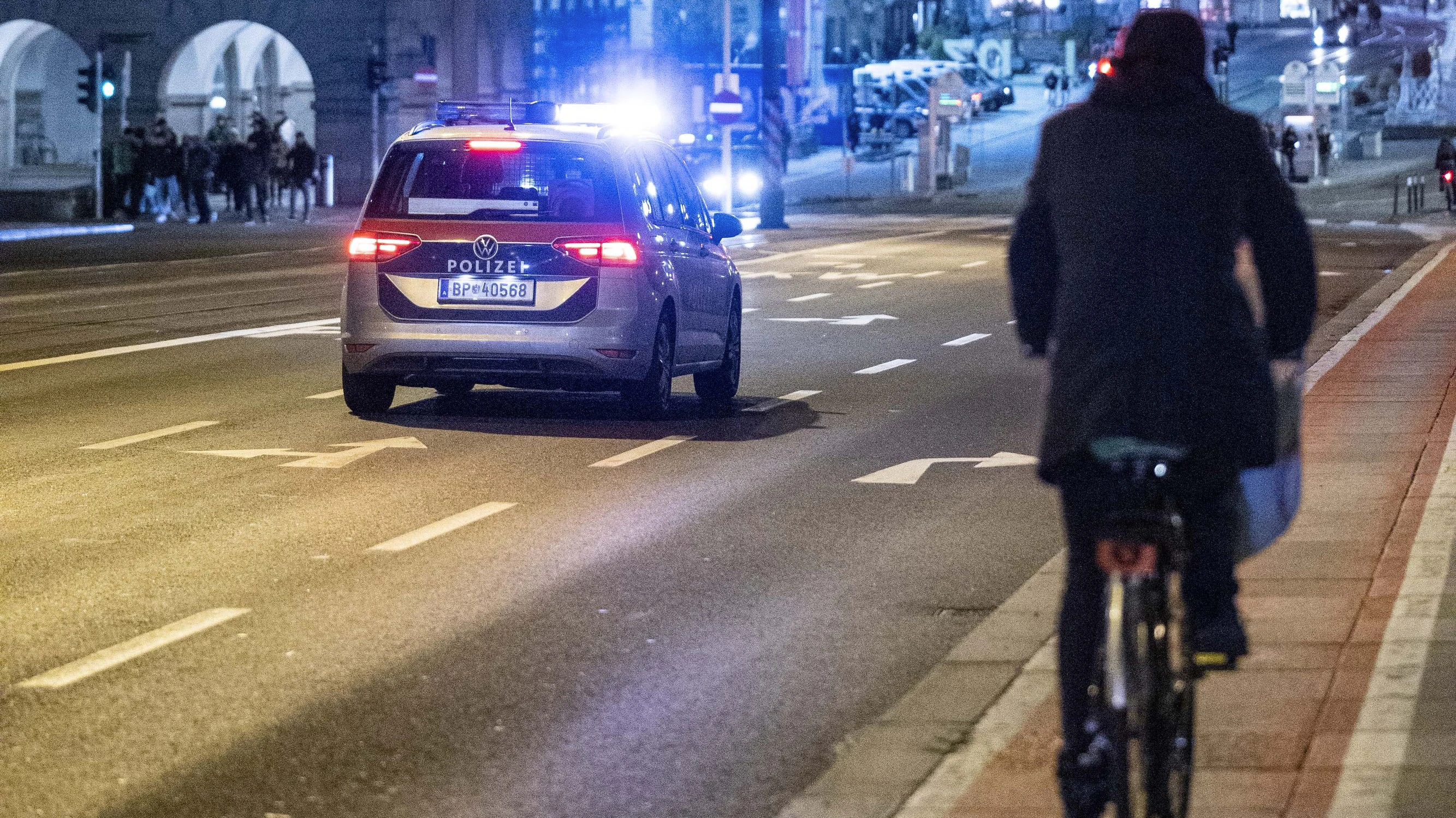 Heute.at - Polizei kann nicht glauben, was Radfahrer zu ihr sagt
