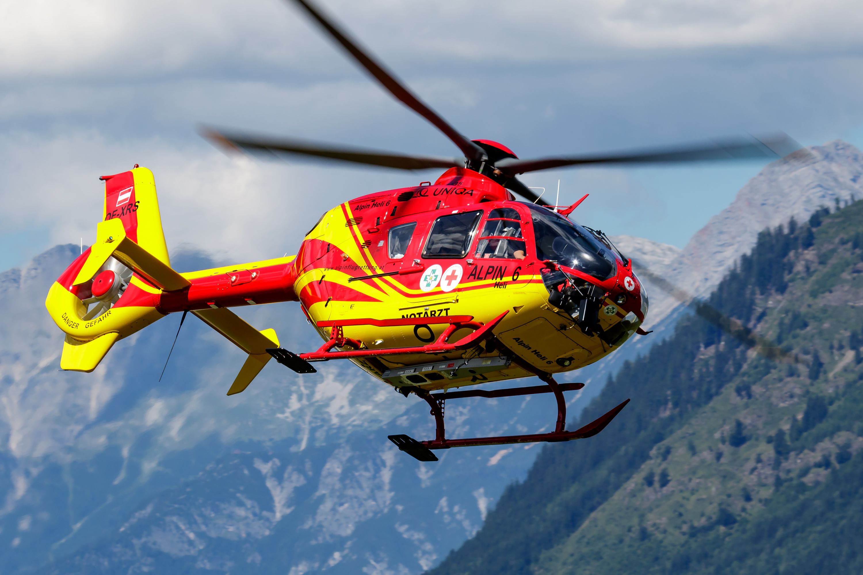 Der Bursch wurde per Hubschrauber geborgen. (Symbolbild)