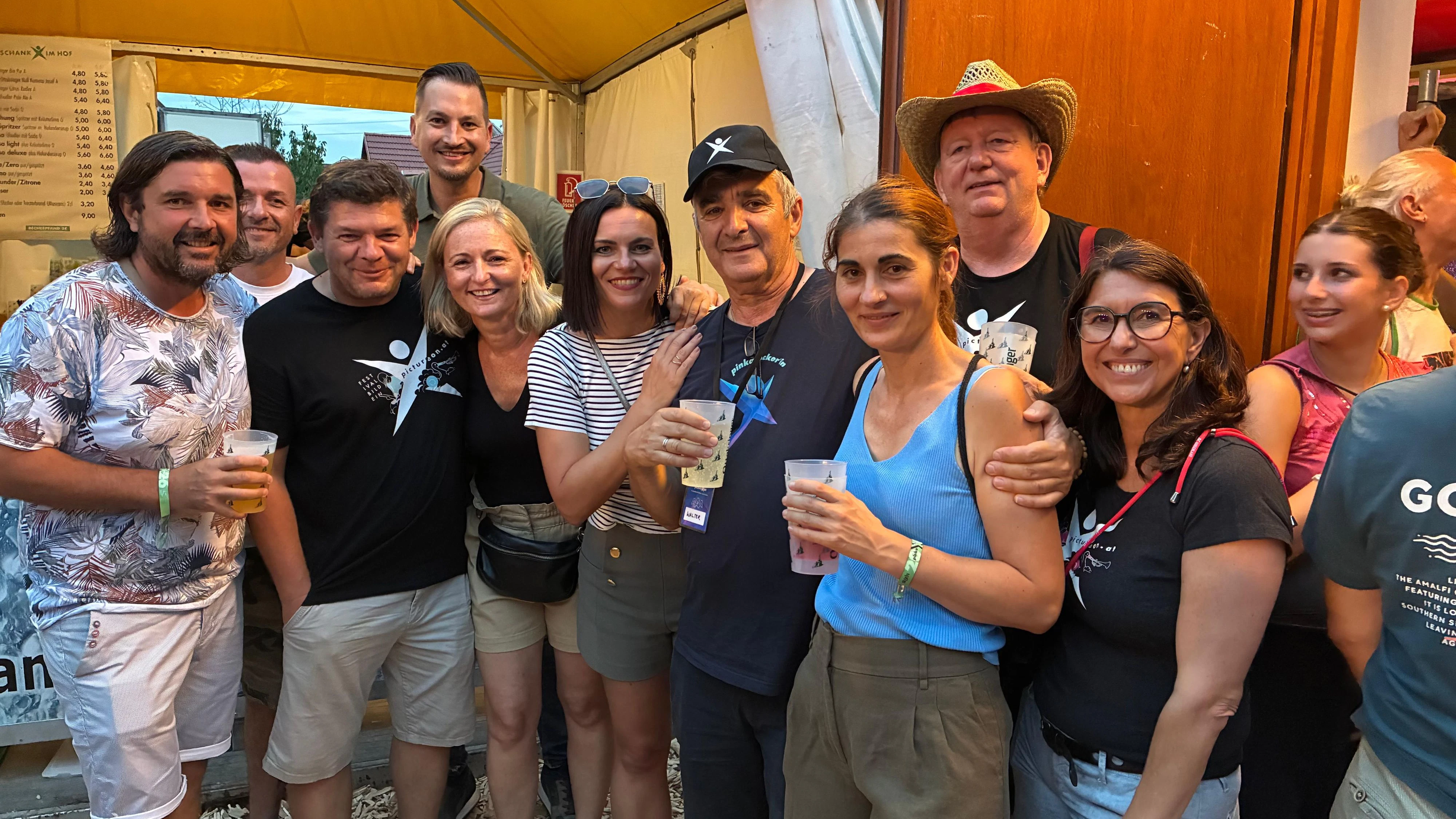 LAbg. Hans Unger, Bgm. Emmerich Zax, Georg Halper (TA Events Oberwart), LAbg. Rita Stenger, LTPin Astrid Eisenkopf, ehem. 2. LTP Walter Temmel, LAbg. Carina Laschober-Luif, Kulturmanager Horst Horvath mit Frau Heike