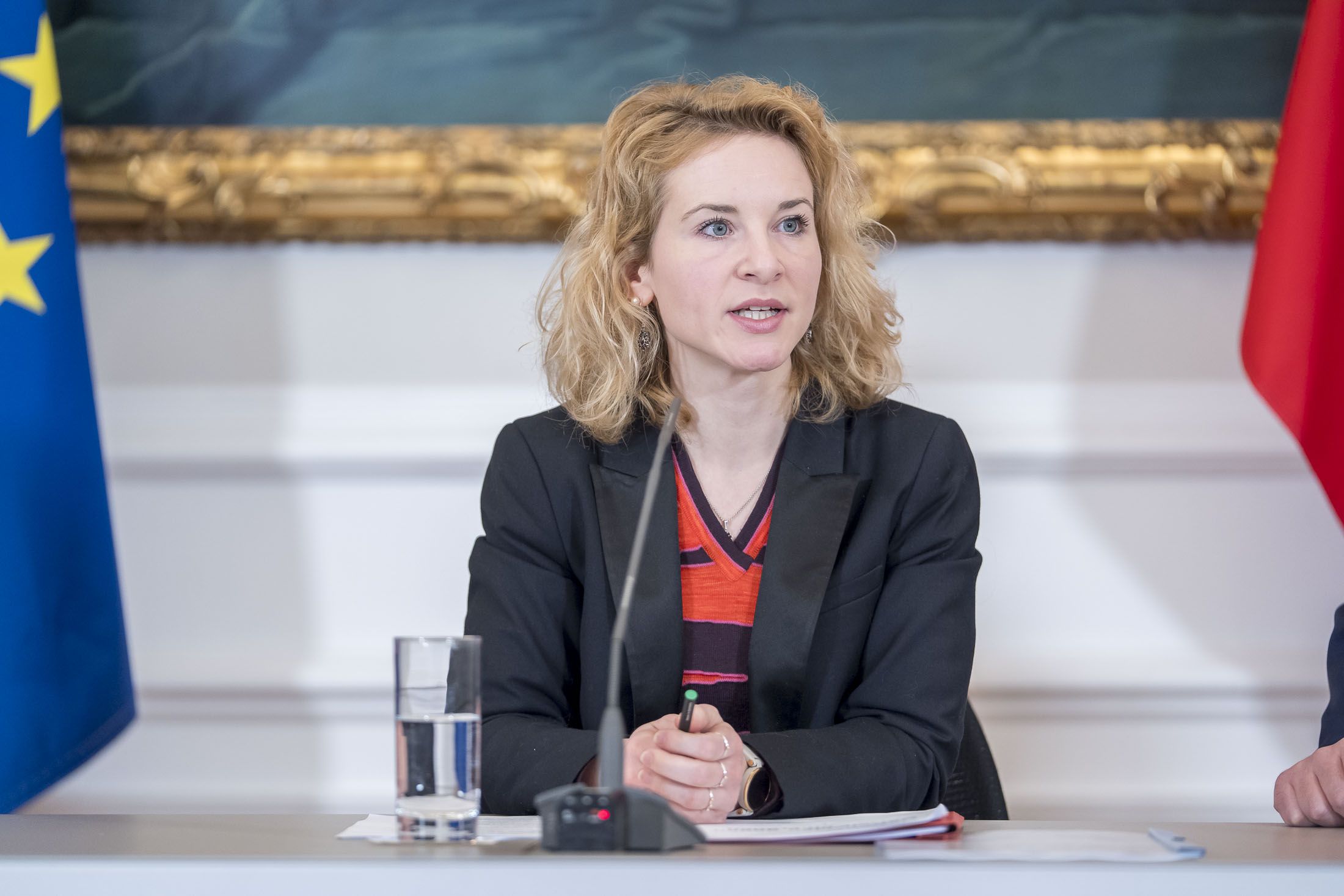 Heute.at - Ministerin macht Druck: Pensionslücke ist kein Zufall