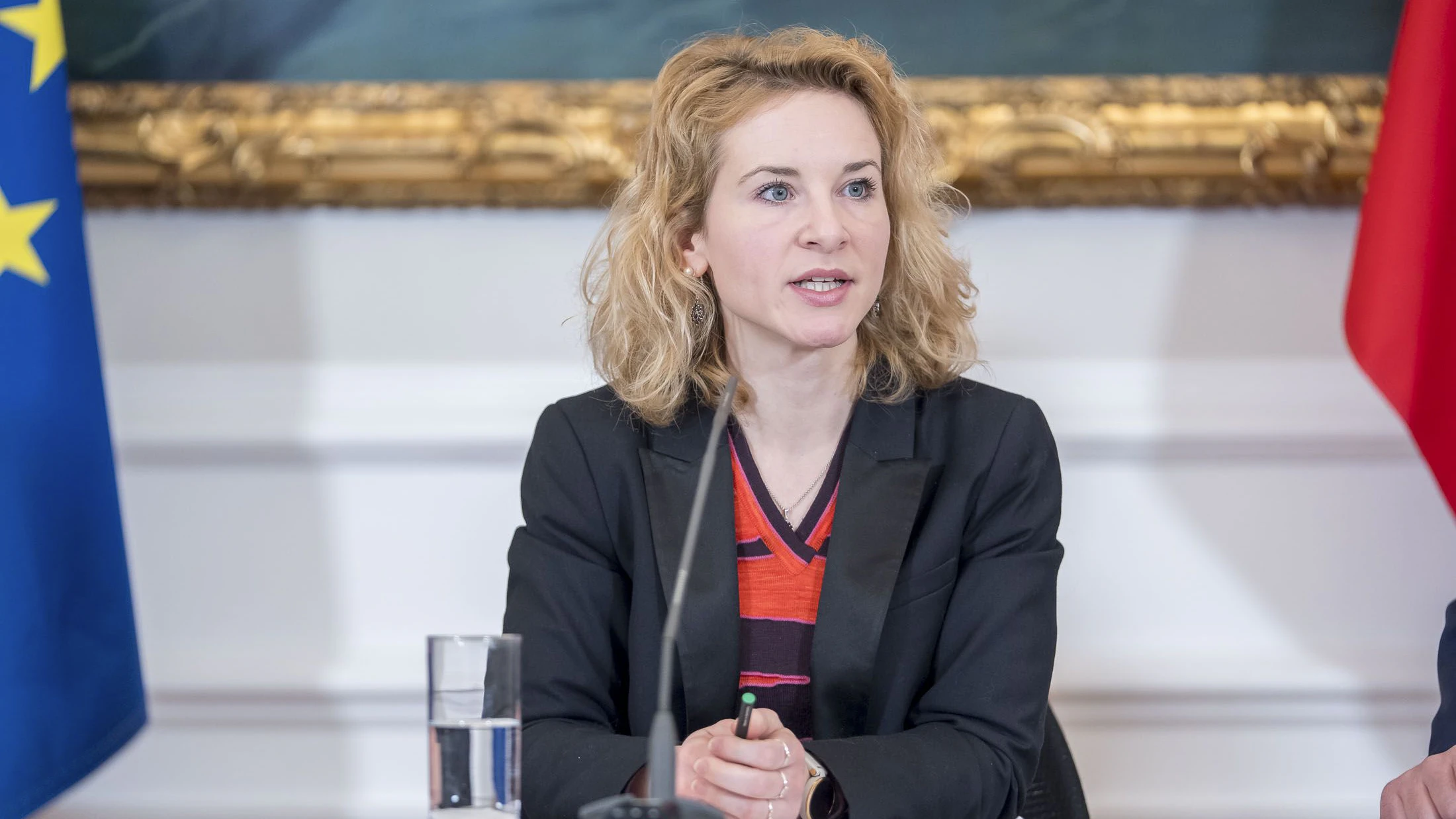 Heute.at - Ministerin macht Druck: Pensionslücke ist kein Zufall