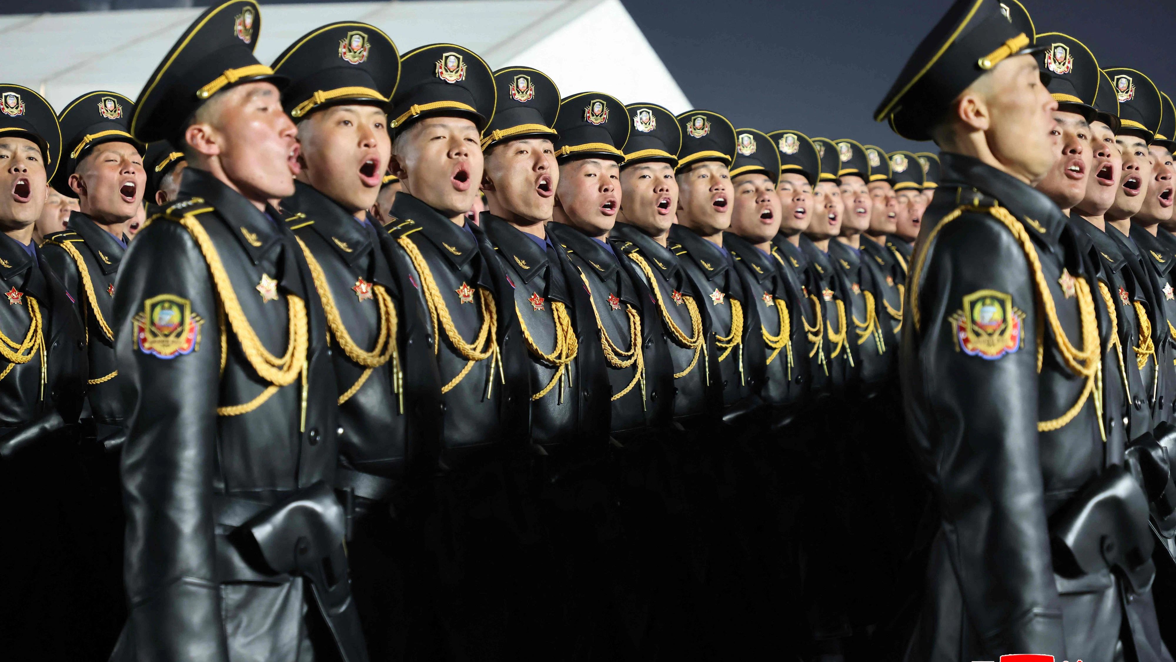 Heute.at - 50.000 Nordkoreaner sollen für Putin kämpfen