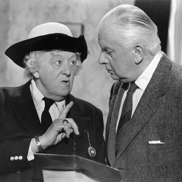 Agatha Christies Amateurdetektivin Miss Marple kehrt mit einem neuen Buch zurück – 50 Jahre nach dem Tod der Schriftstellerin. "Mord im Grand Alpine Hotel" von Bestsellerautorin Lucy Foley erscheint am 30. September. Was Sie darüber wissen müssen.