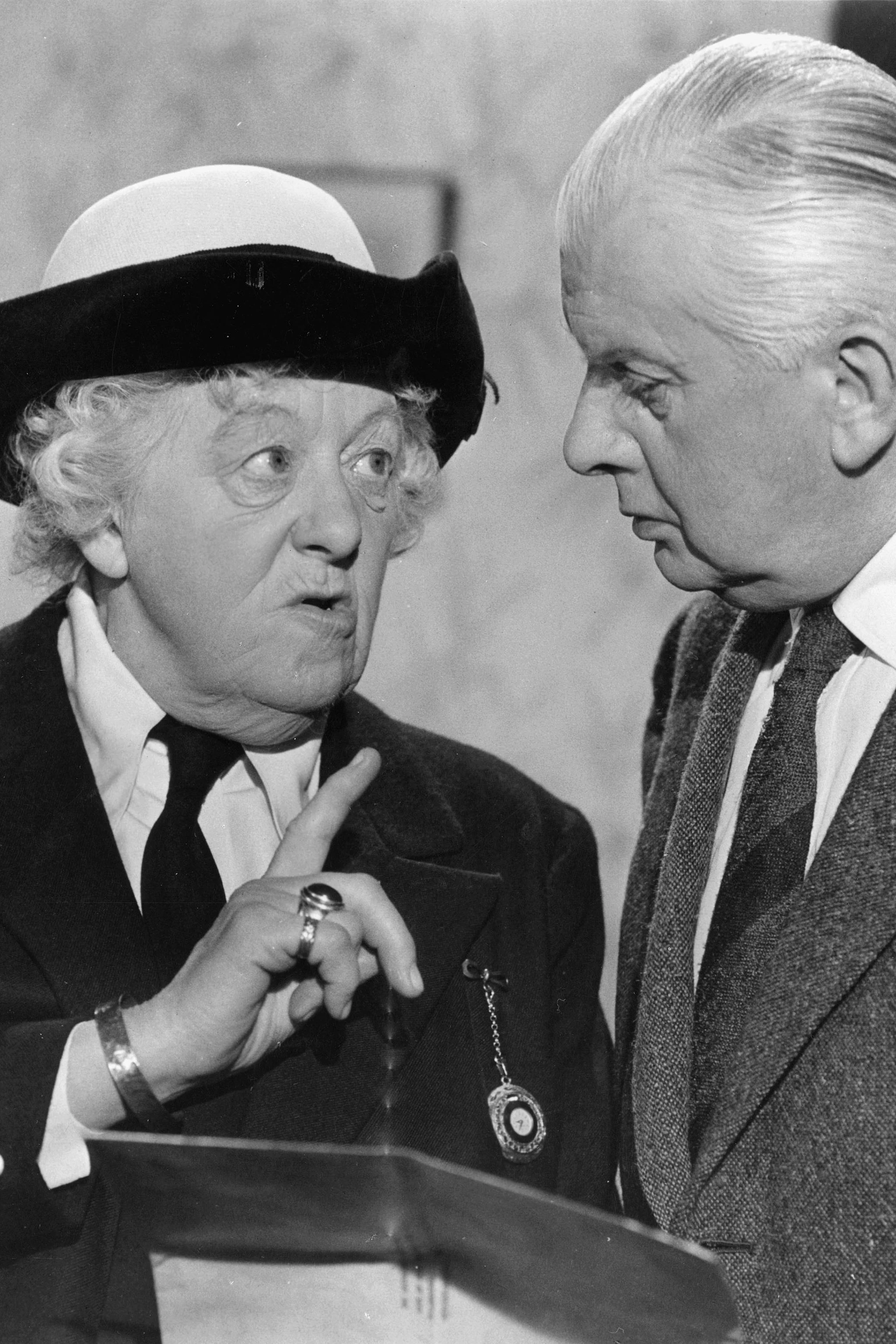 Prägt bis heute das Bild von Miss Marple: Margaret Rutherford, hier im Film "Mörder Ahoi!". Der erste neue Miss-Marple-Krimi seit 50 Jahren erscheint Ende September