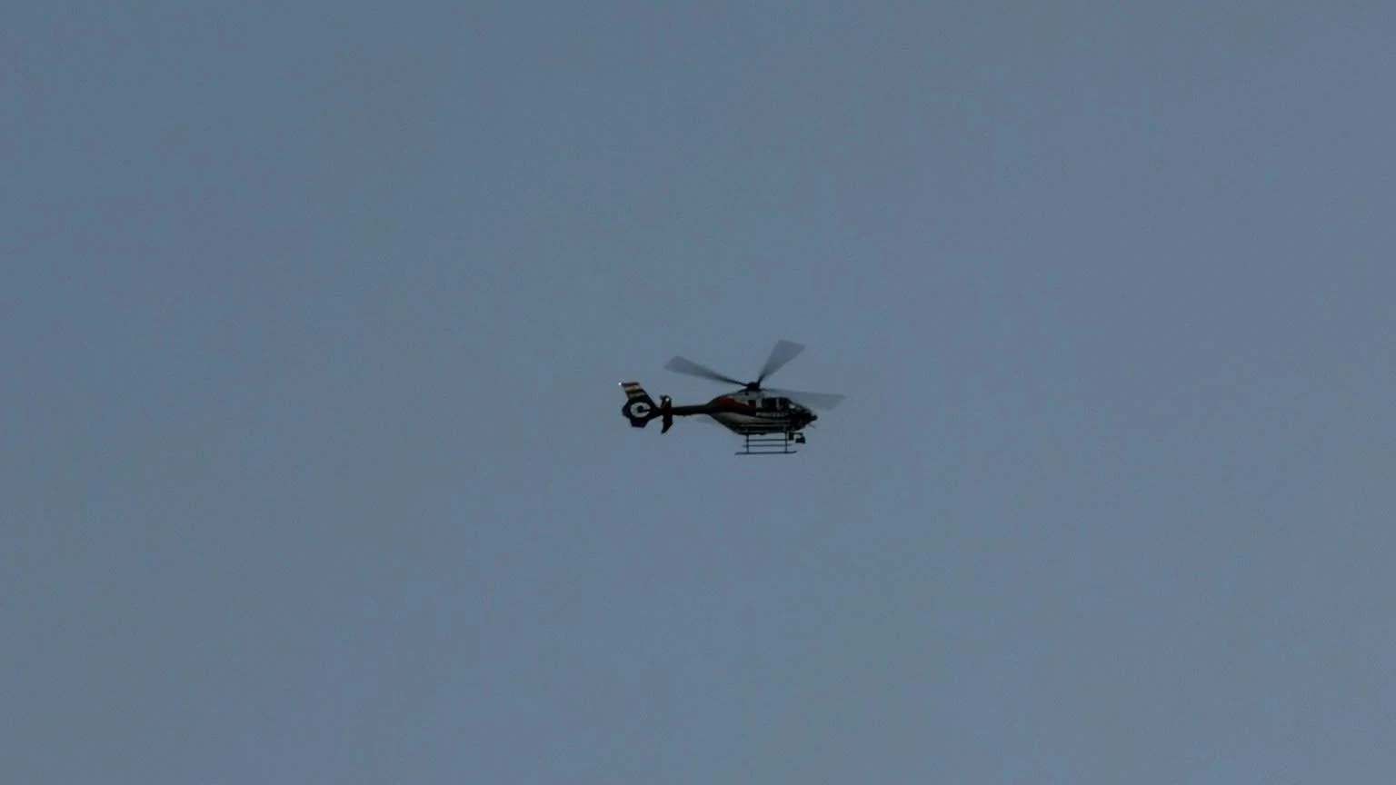Heute.at - Polizei-Hubschrauber über Wien – das steckt dahinter