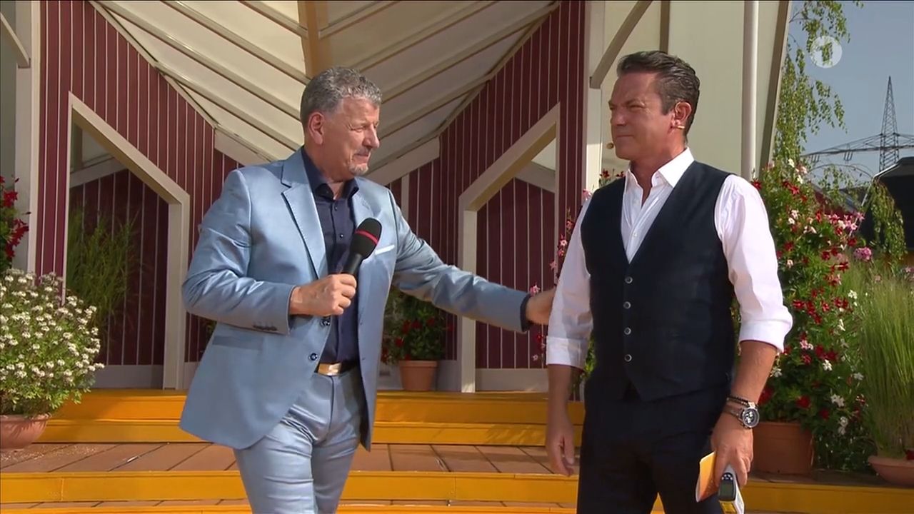 Stefan Mross muss sich kurz sammeln.