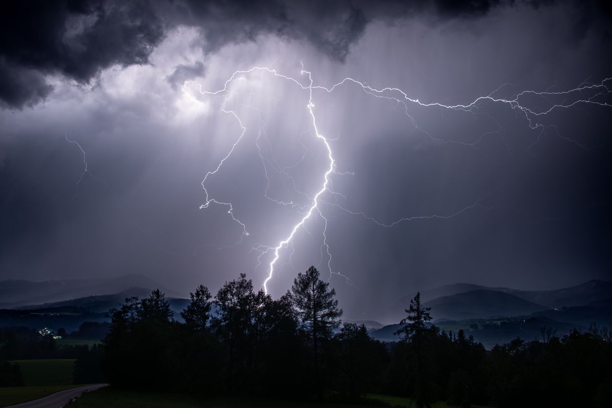 Heute.at - Gewitter im Anmarsch – Karte zeigt, wo es kracht