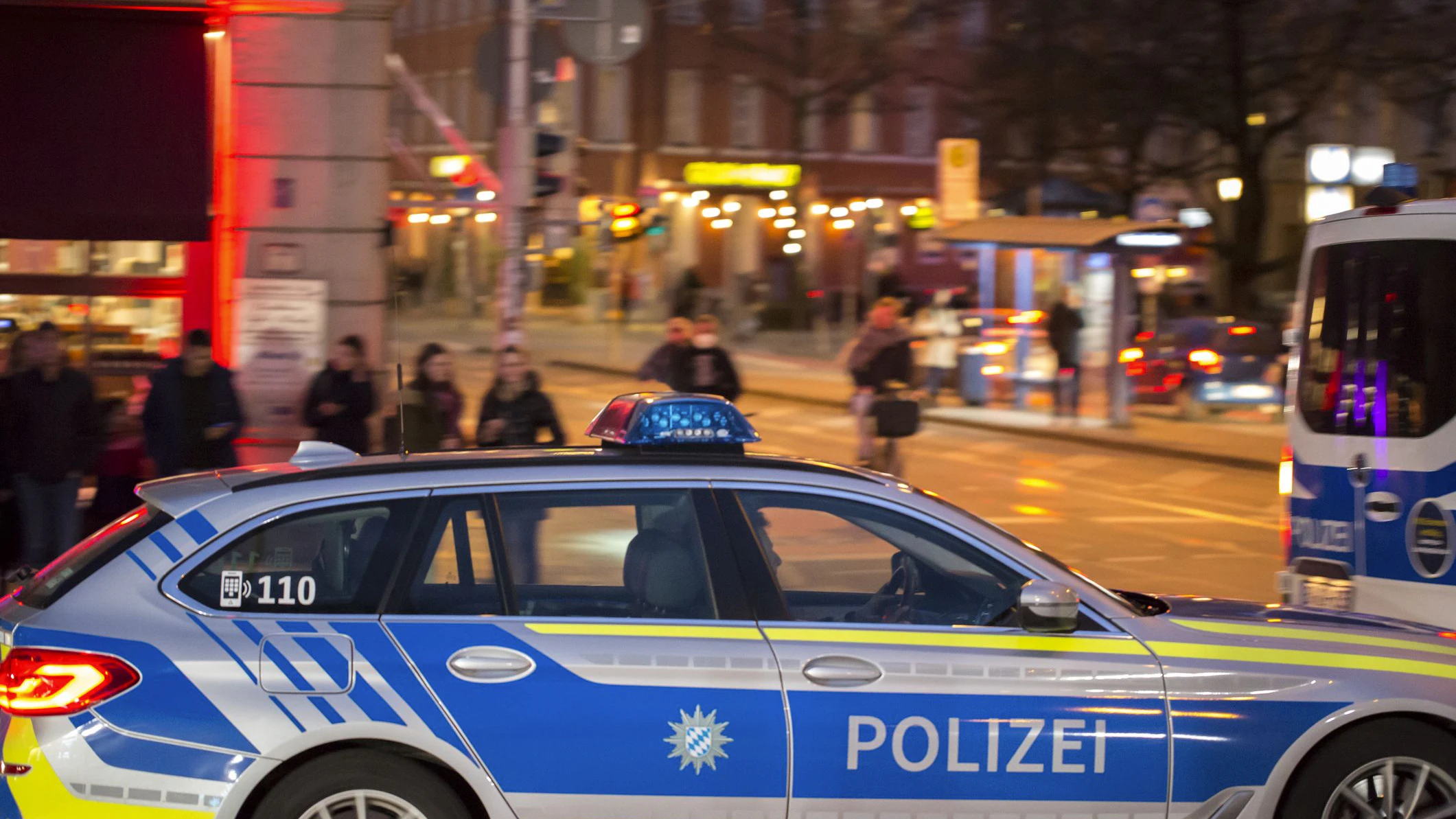 Heute.at - Habe Kontakt zu den Toten – Wienerin zockte Frau ab