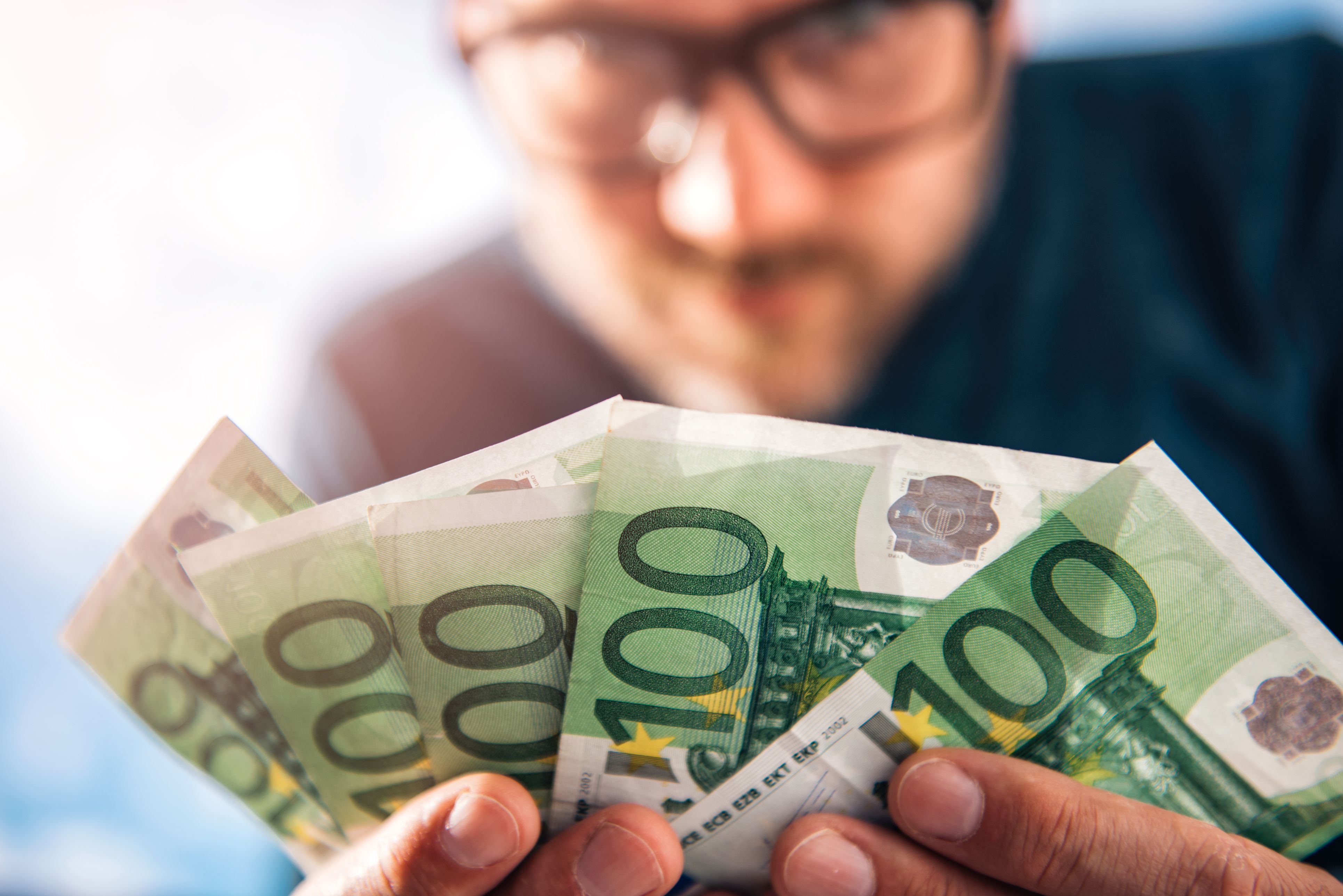 Immer öfter kassieren windige Unternehmer auf Kosten von Beschäftigten und der Allgemeinheit ab.