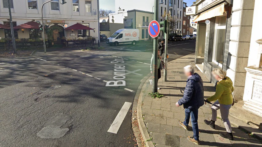 Heute.at - Großfamilien prügeln sich mit Hämmern und Äxten blutig