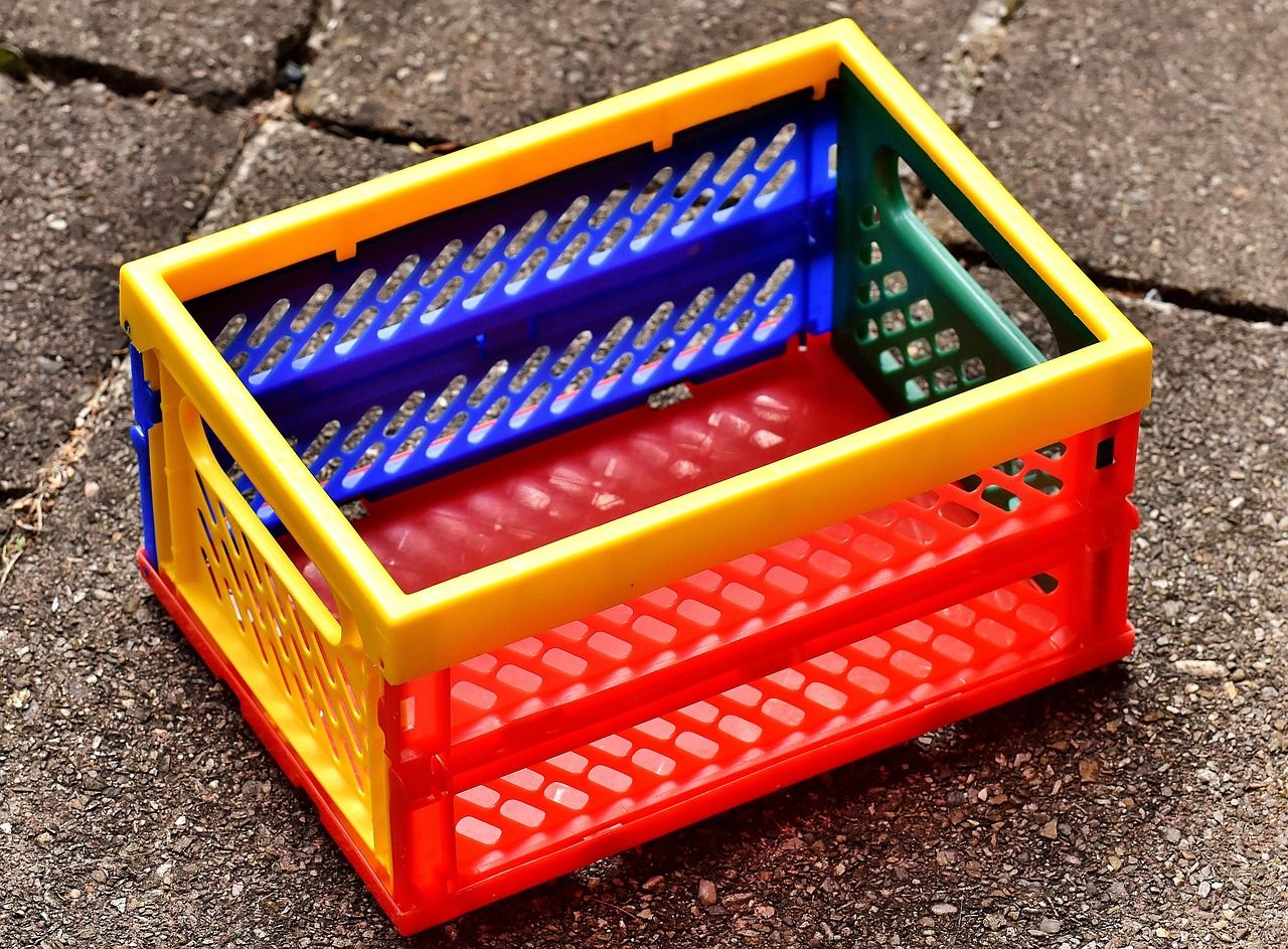 Bunte Einkaufskörbe für Singles