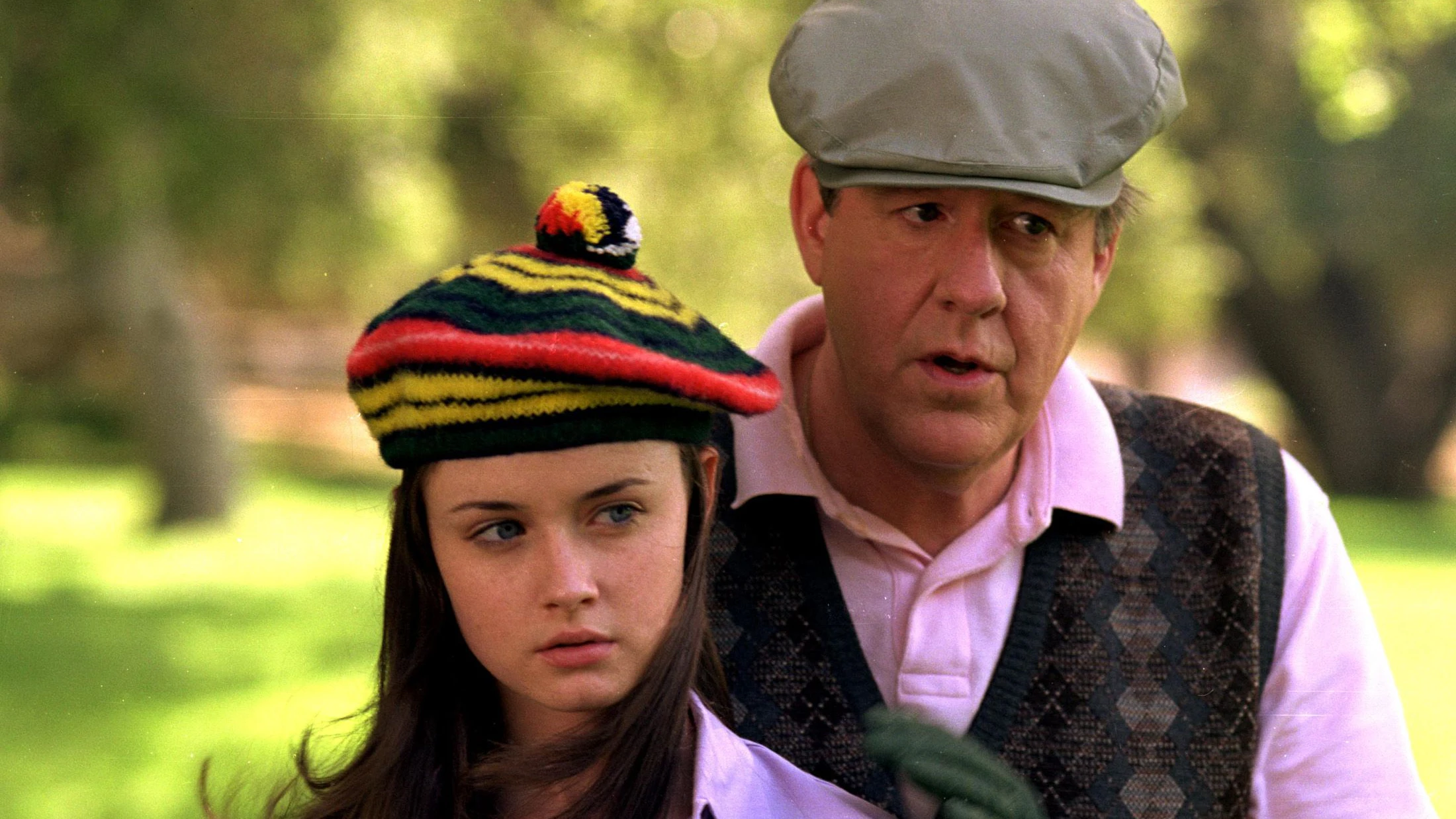 "Gilmore Girls" (Episode: Kill Me Now).Alexis Bledel, Edward Herrmann.2000.Photo by Richard Foreman