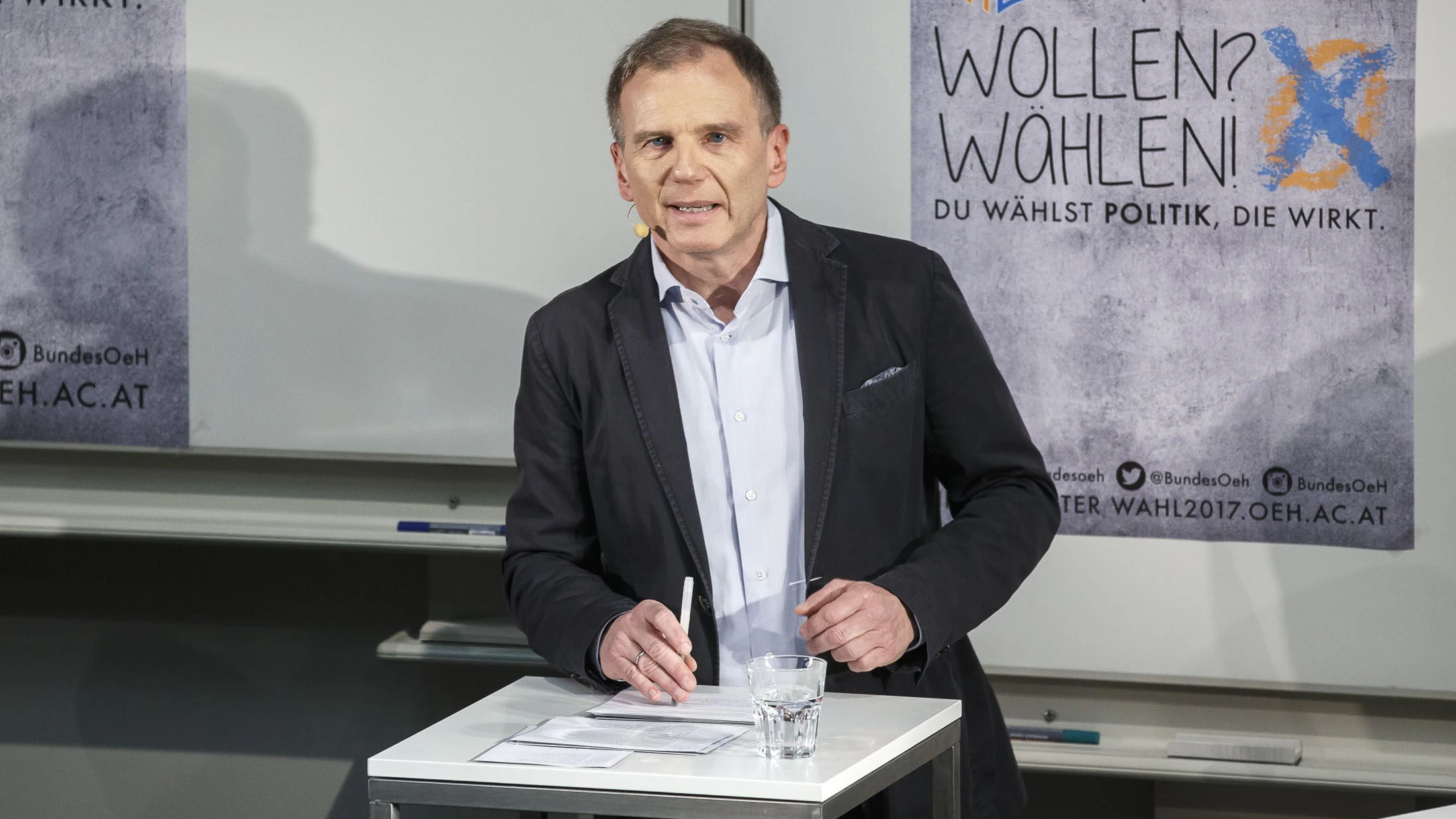 Heute.at - Armin Wolf schimpft: Dieser Dreck ist natürlich FAKE!