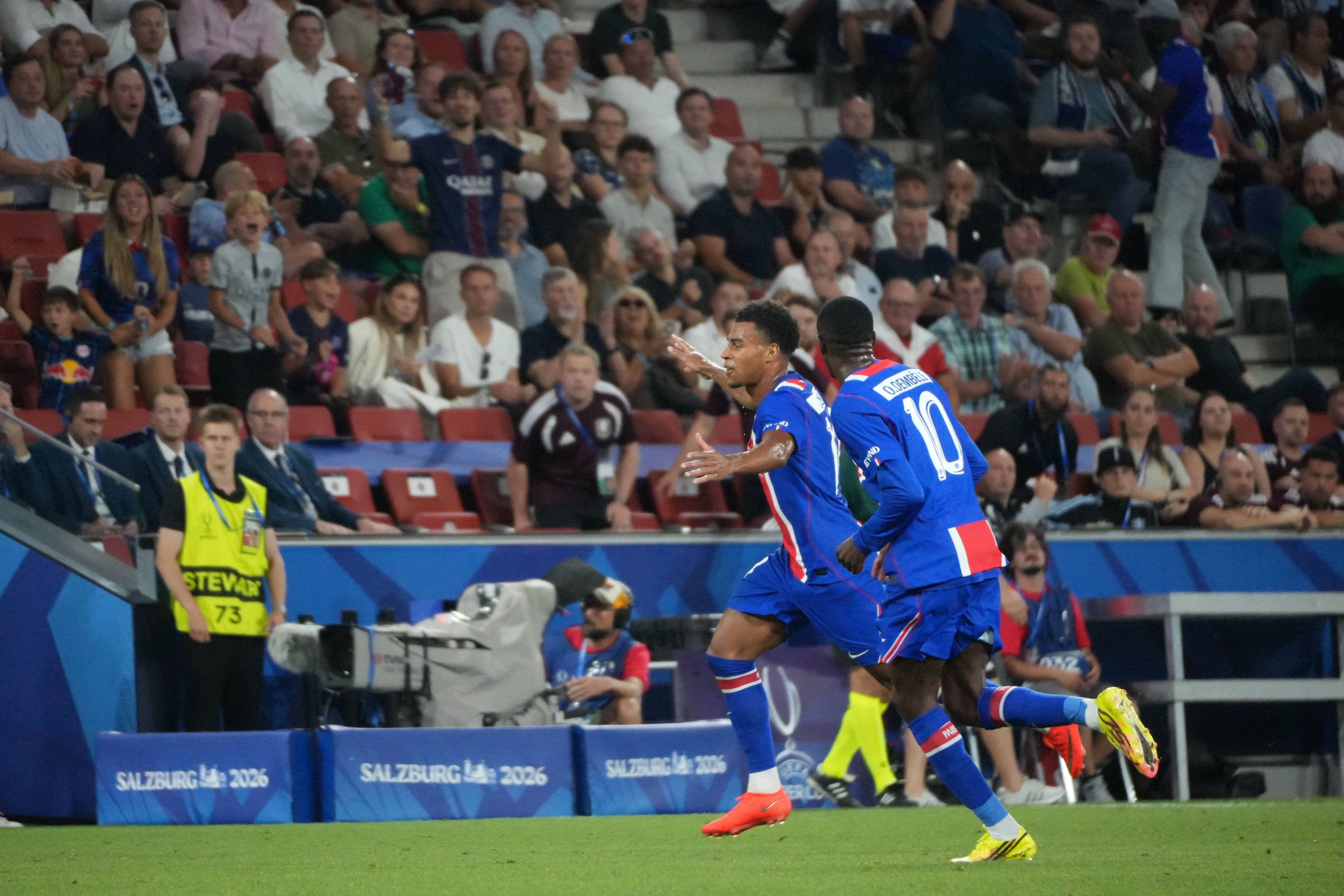 Desire Doue schoss PSG zum Sieg im Supercup. 