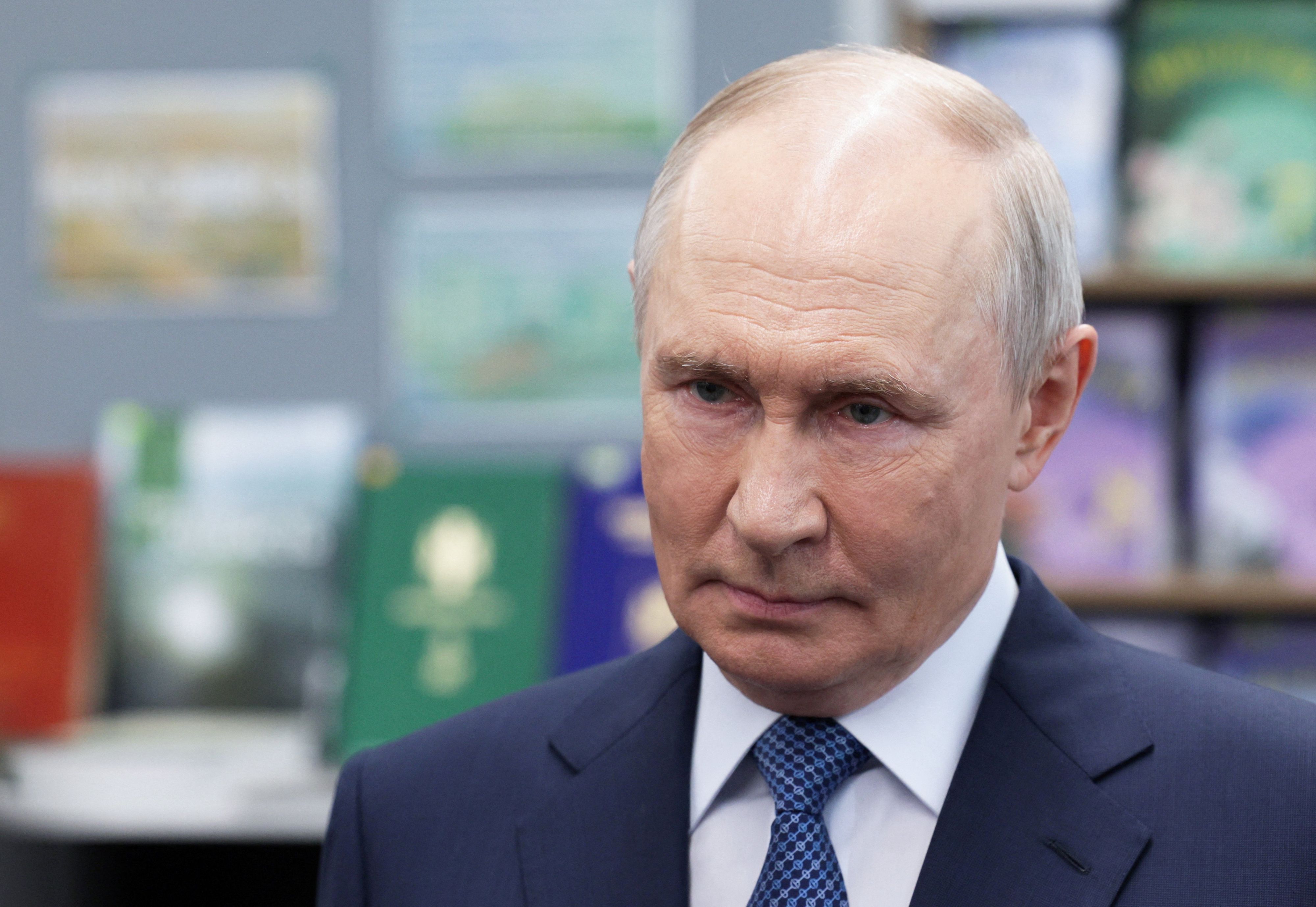 Putin droht mit der Beschlagnahmung europäischer Schiffe. 