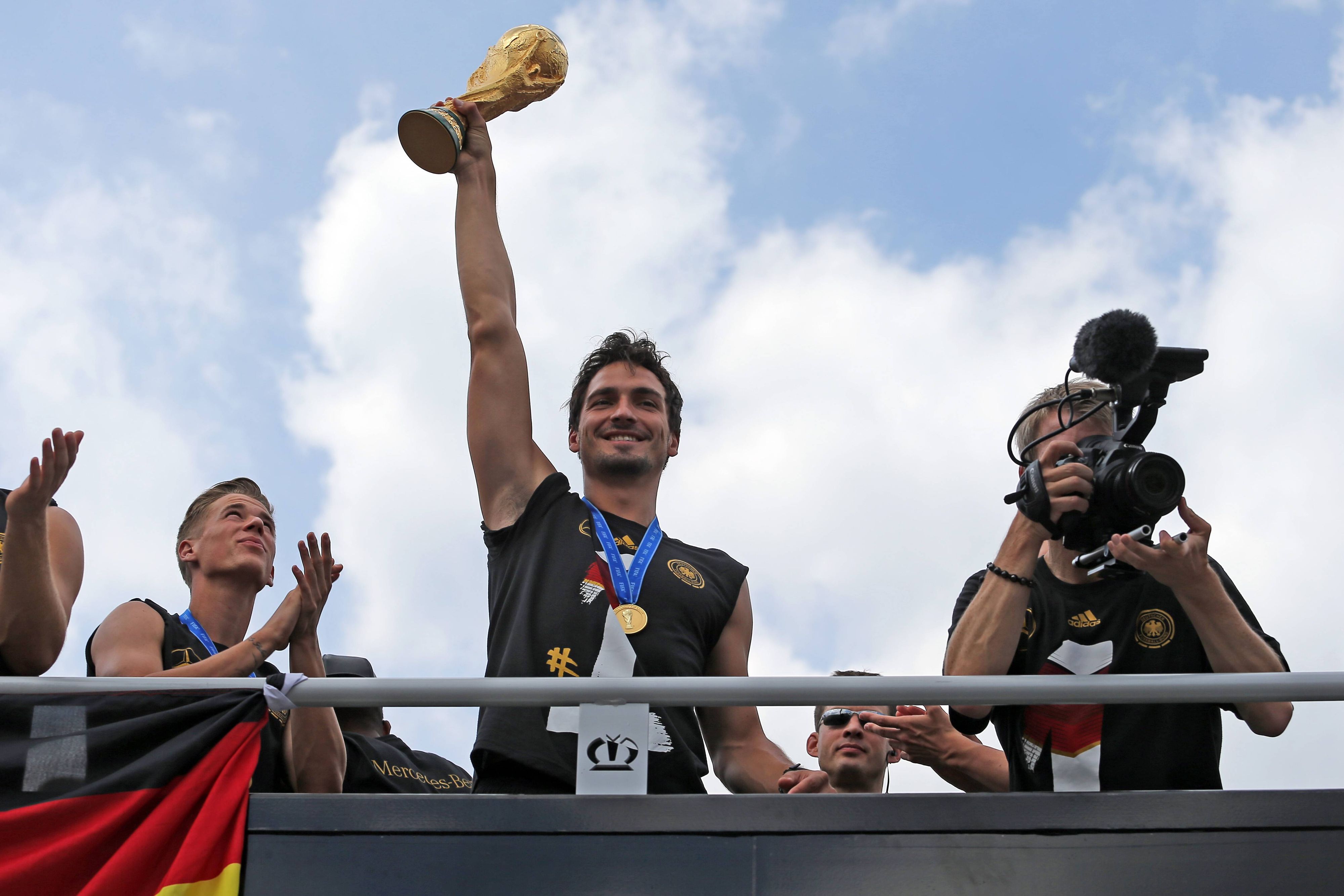 2014 konnte Mats Hummels mit der deutschen Nationalmannschaft die WM gewinnen. 