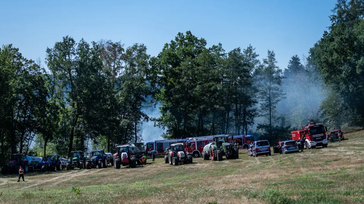 Zehn Feuerwehren rückten zum Brand aus.