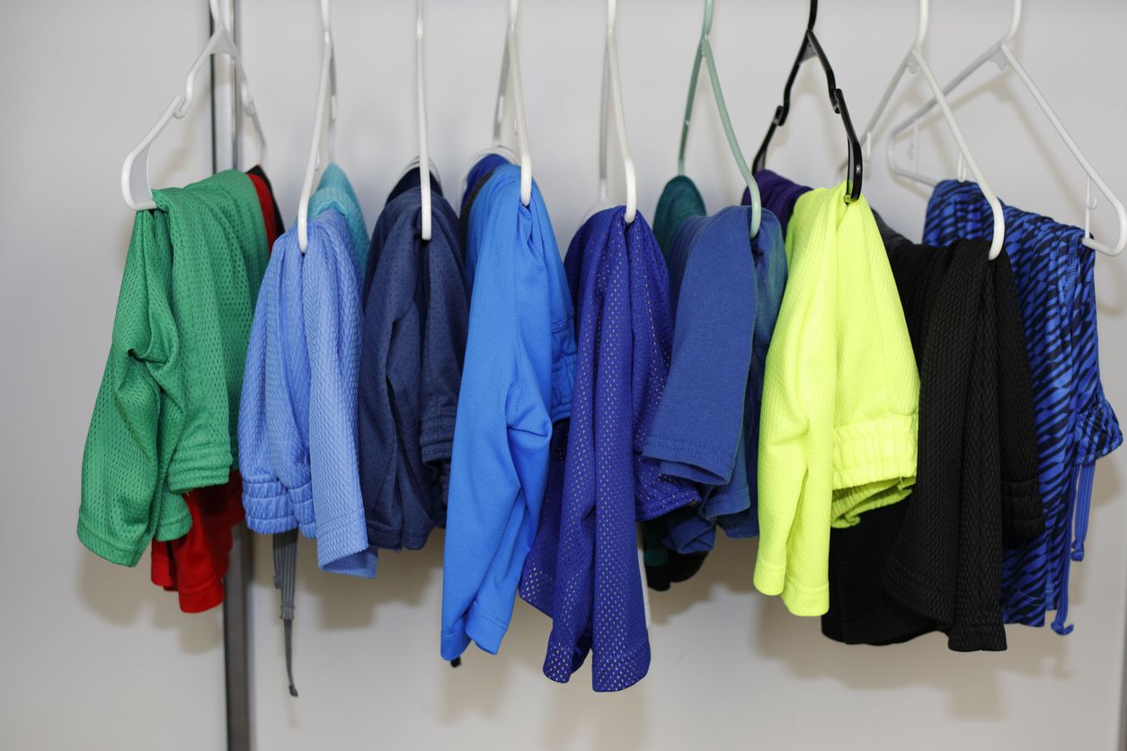 Immer mehr Sportmarken setzen bei der Kleidung auf nachhaltige Alternativen.