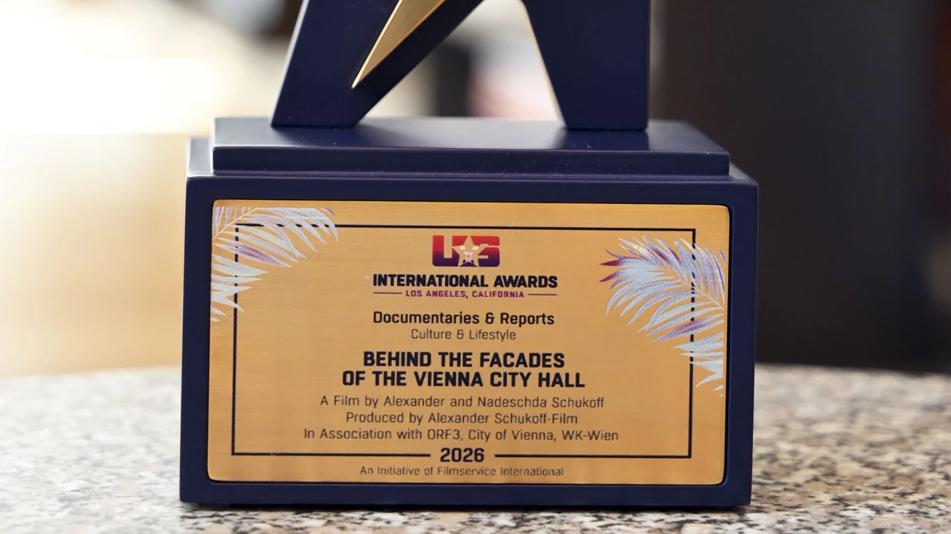 Die Dokumentation „Hinter den Fassaden des Wiener Rathauses“ von Alexander und Nadeschda Schukoff wurde bei den US International Awards 2026 in Los Angeles mit „Gold“ in der Kategorie „Culture & Lifestyle“ ausgezeichnet.