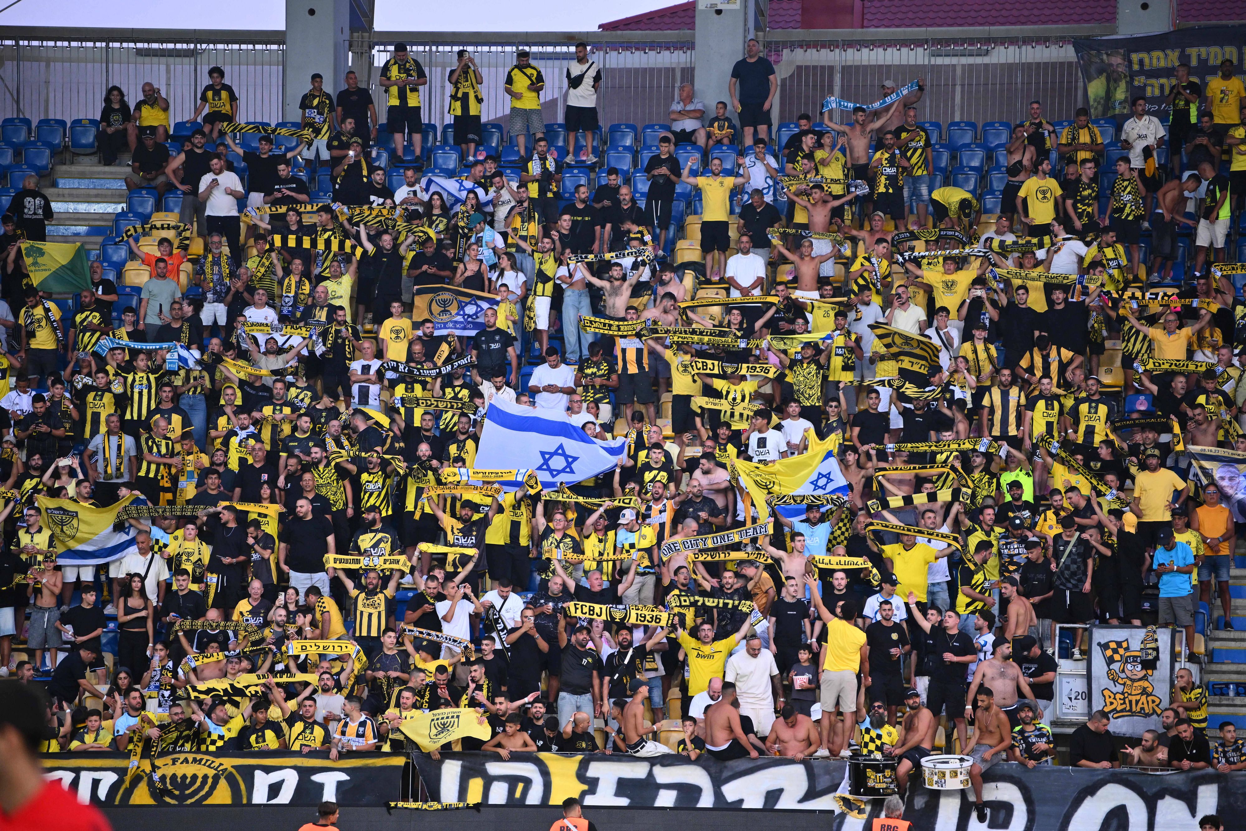 Die Fans von Beitar Jerusalem.