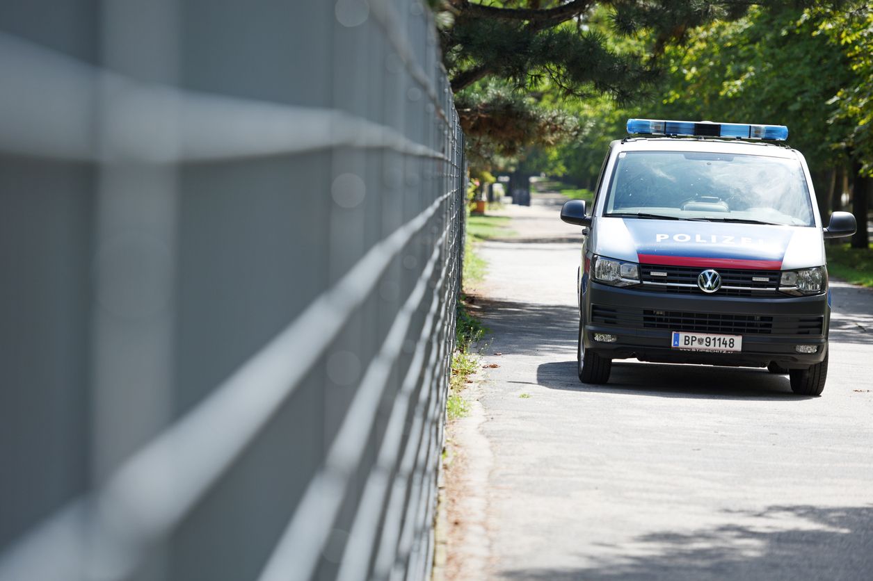 Der Verdächtige wurde festgenommen.