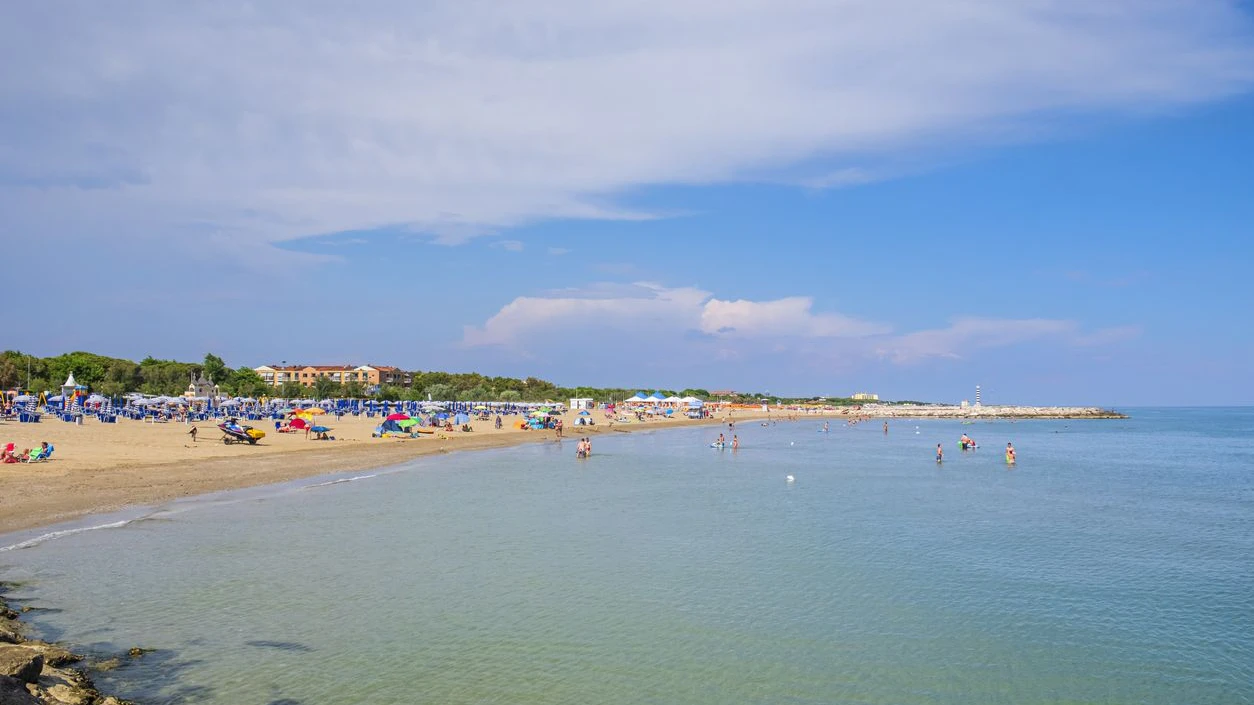 Heute.at - Neue Italien-Regeln: Hier sind Bikini und Badehose tabu