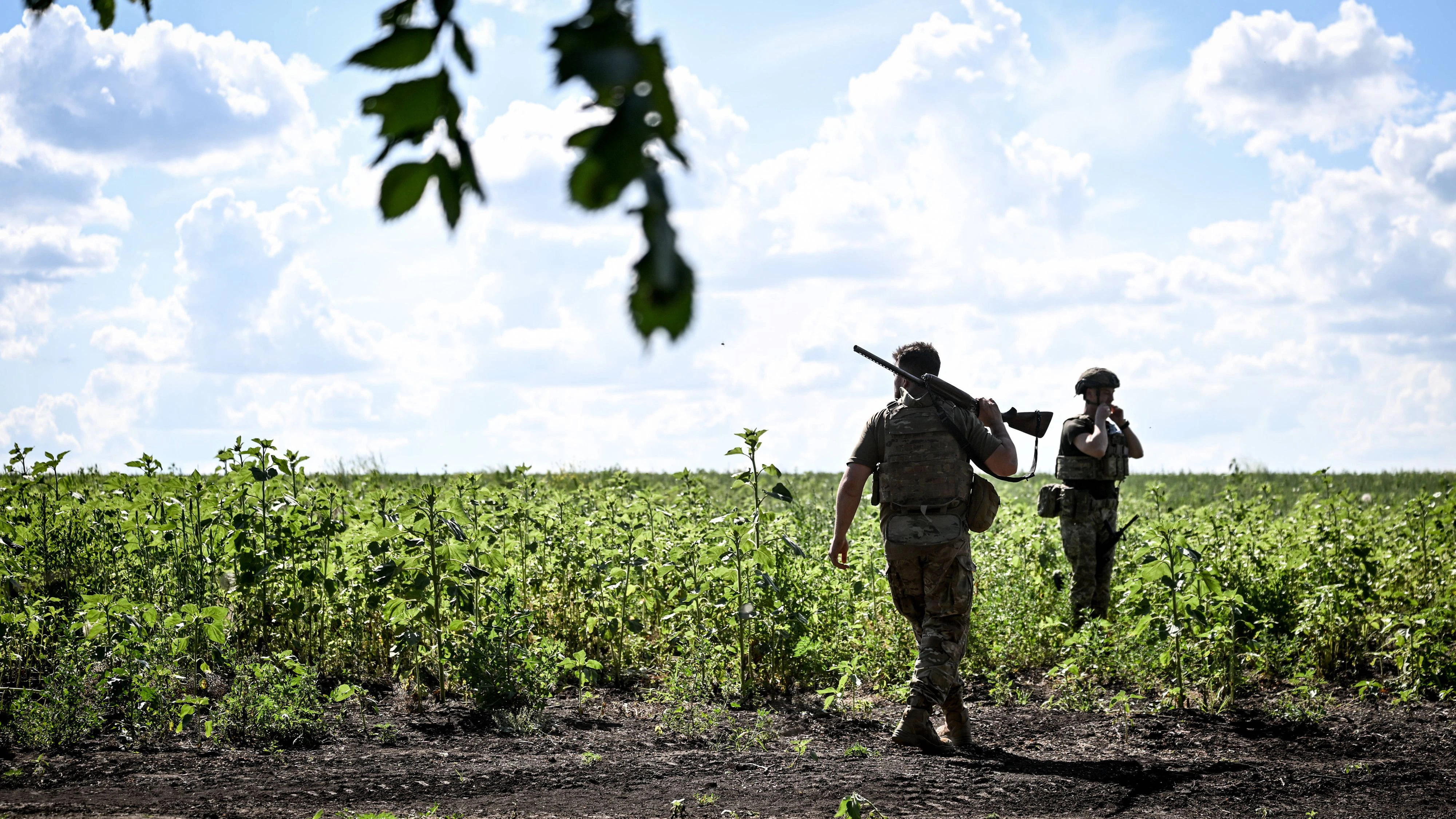 Heute.at - Front-Drama! Ukraine-Soldaten tranken eigenen Urin