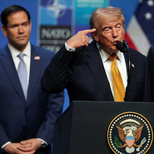 Trump ließ eigene Minister und 13 Journalisten als Lockvögel zurück