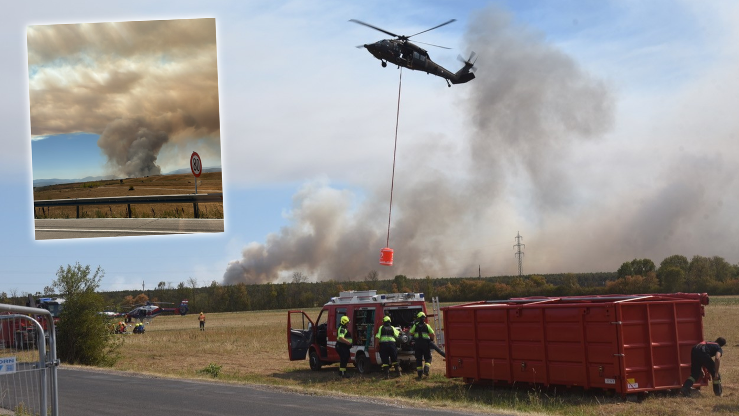 Das Bundesheer steht beim Waldbrand im Föhrenwald mit mehreren Hubschraubern im Assistenzeinsatz.