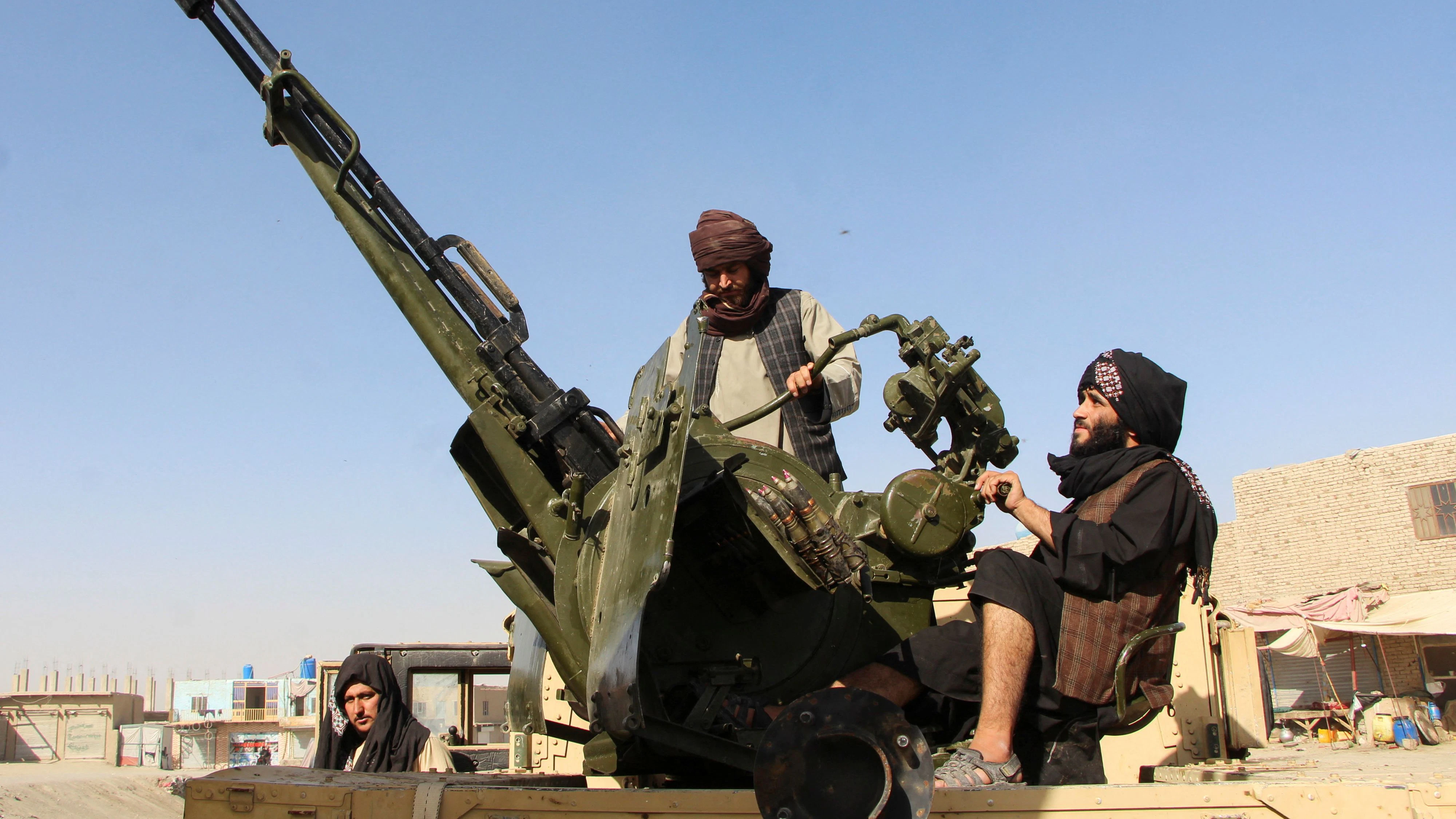 Heute.at - Urlaub bei den Taliban? Dieser Trend schockiert