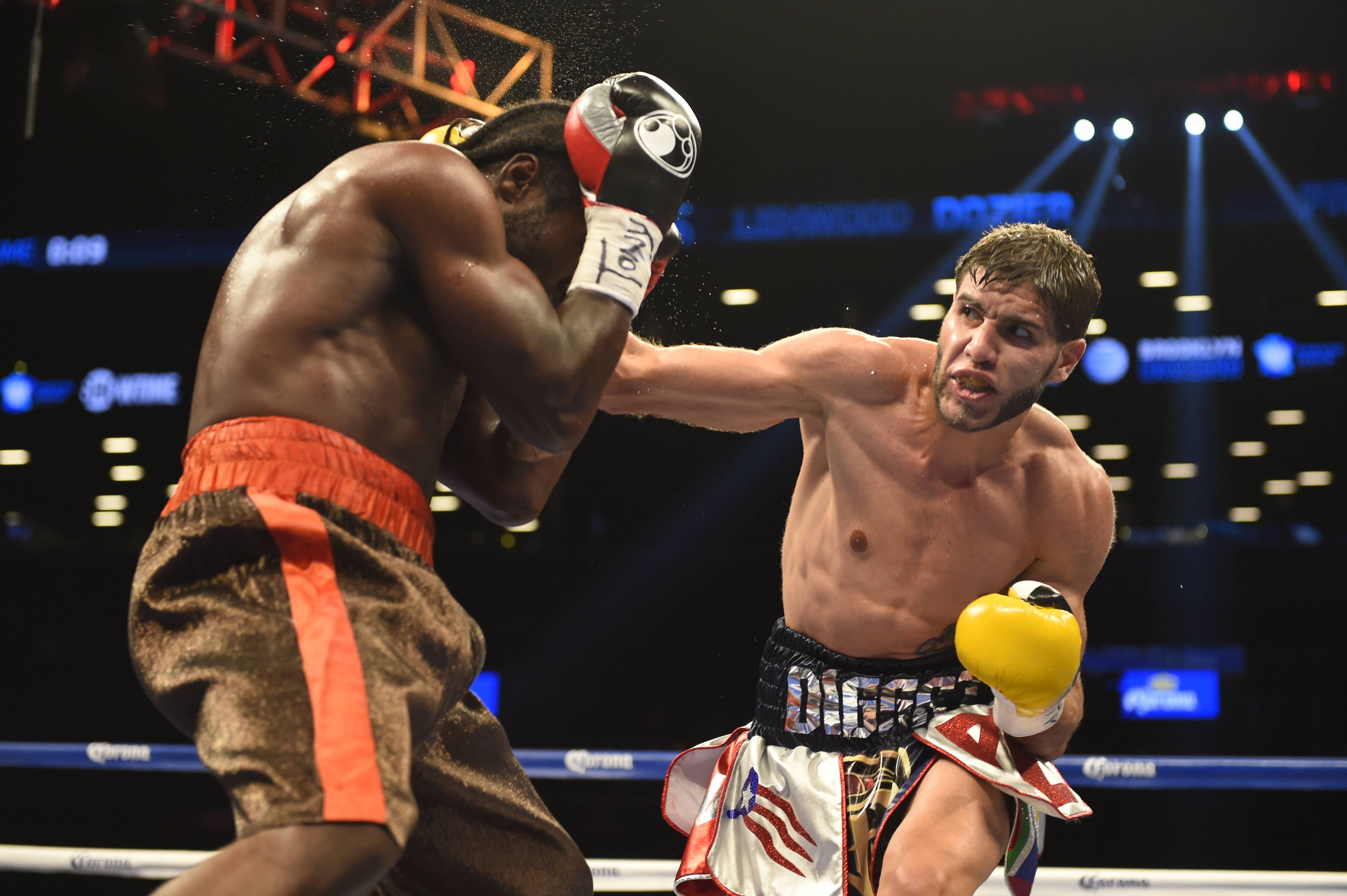 Prichard Colon bei einem Kapmf gegen Lenwood Dozier im Jahr 2014. 