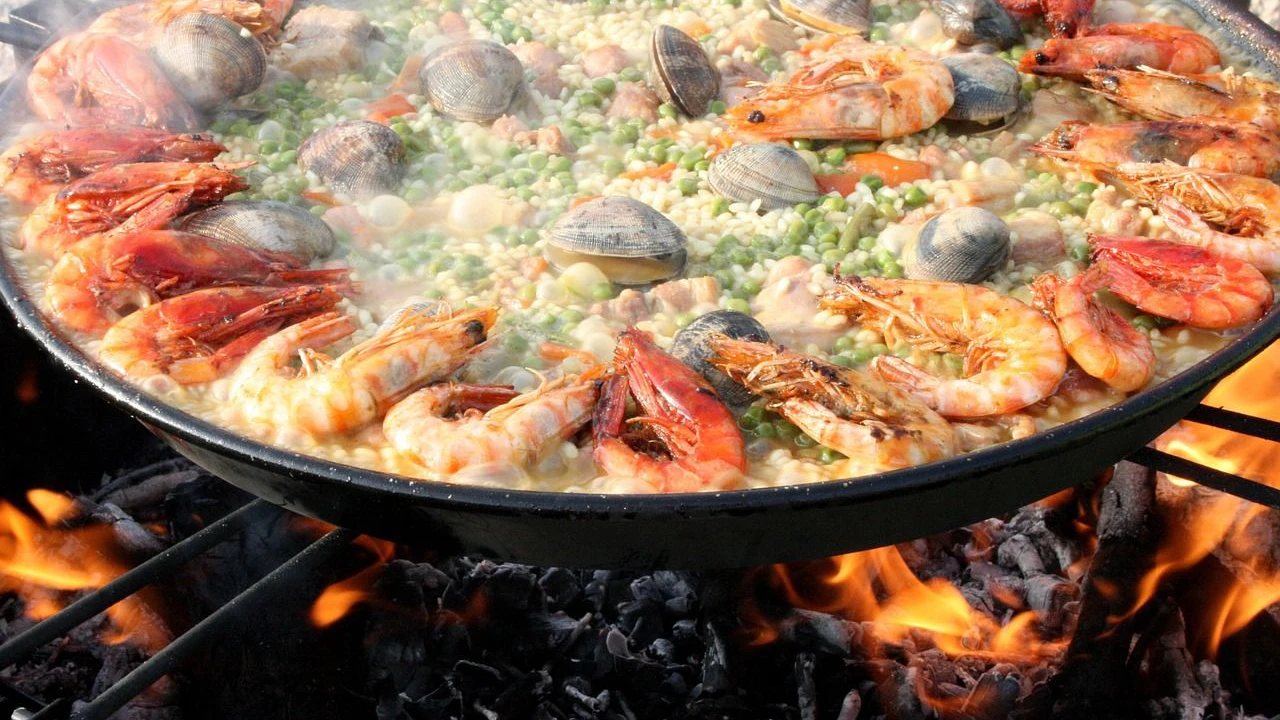 Heute.at - Spanischer Trick: So schmeckt Reis viel besser