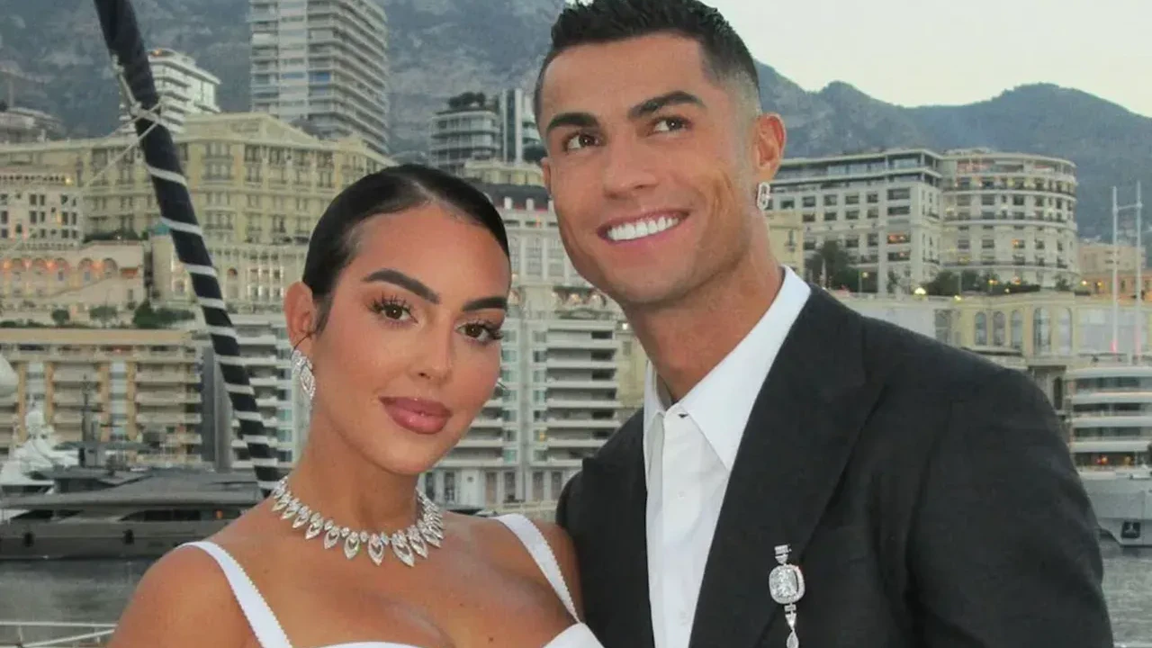 Cristiano Ronaldo und Georgina haben Ja gesagt.