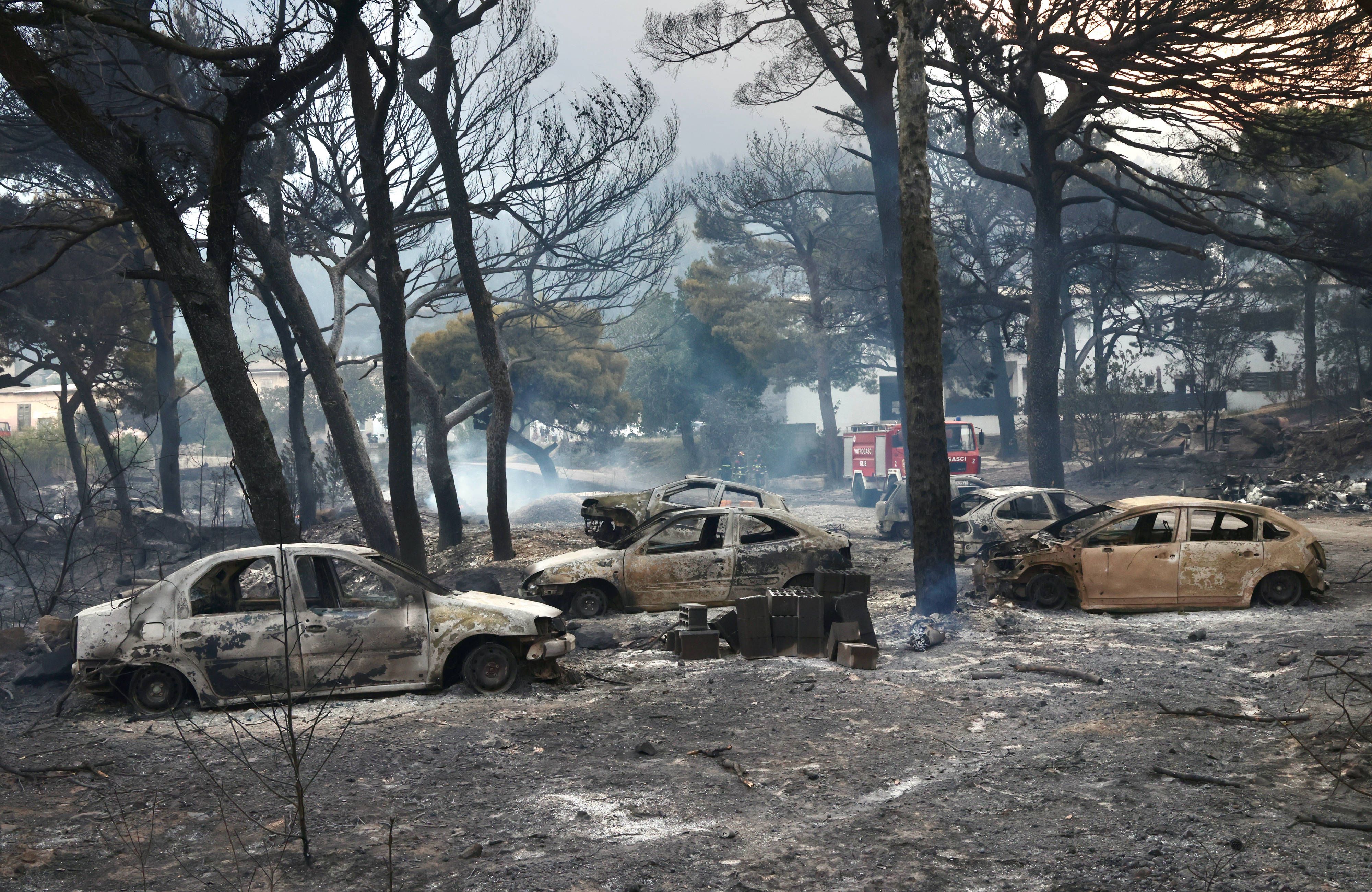 Das am 14. August 2026 aufgenommene Foto zeigt die Folgen eines Waldbrands in der Nähe der südkroatischen Stadt Omiš.