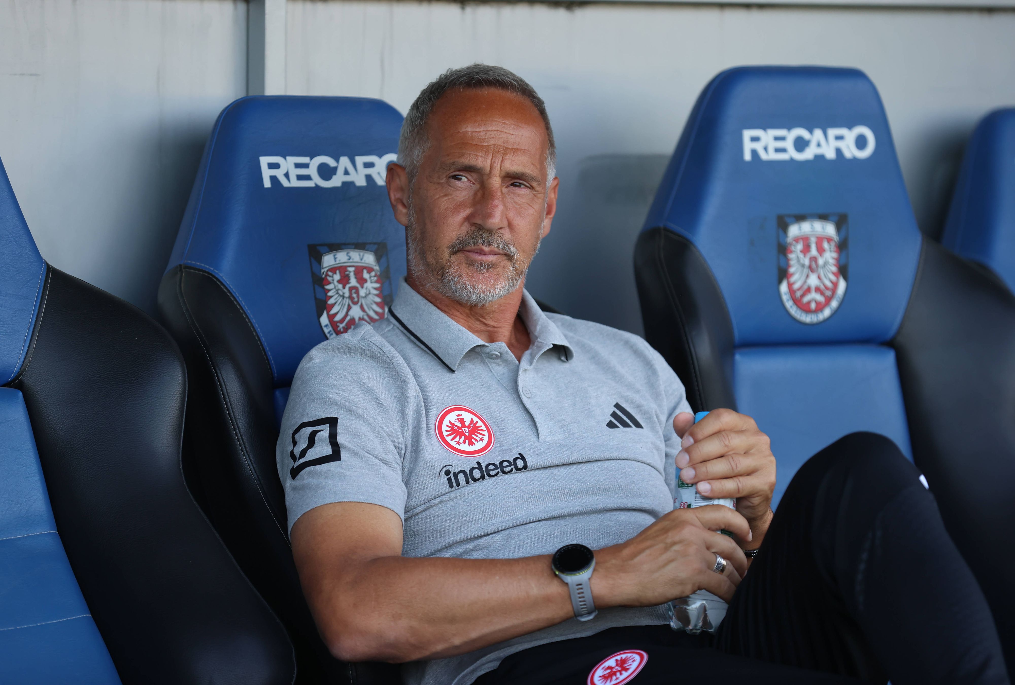 Adi Hütter blamierte sich mit Frankfurt gegen Brentford. 