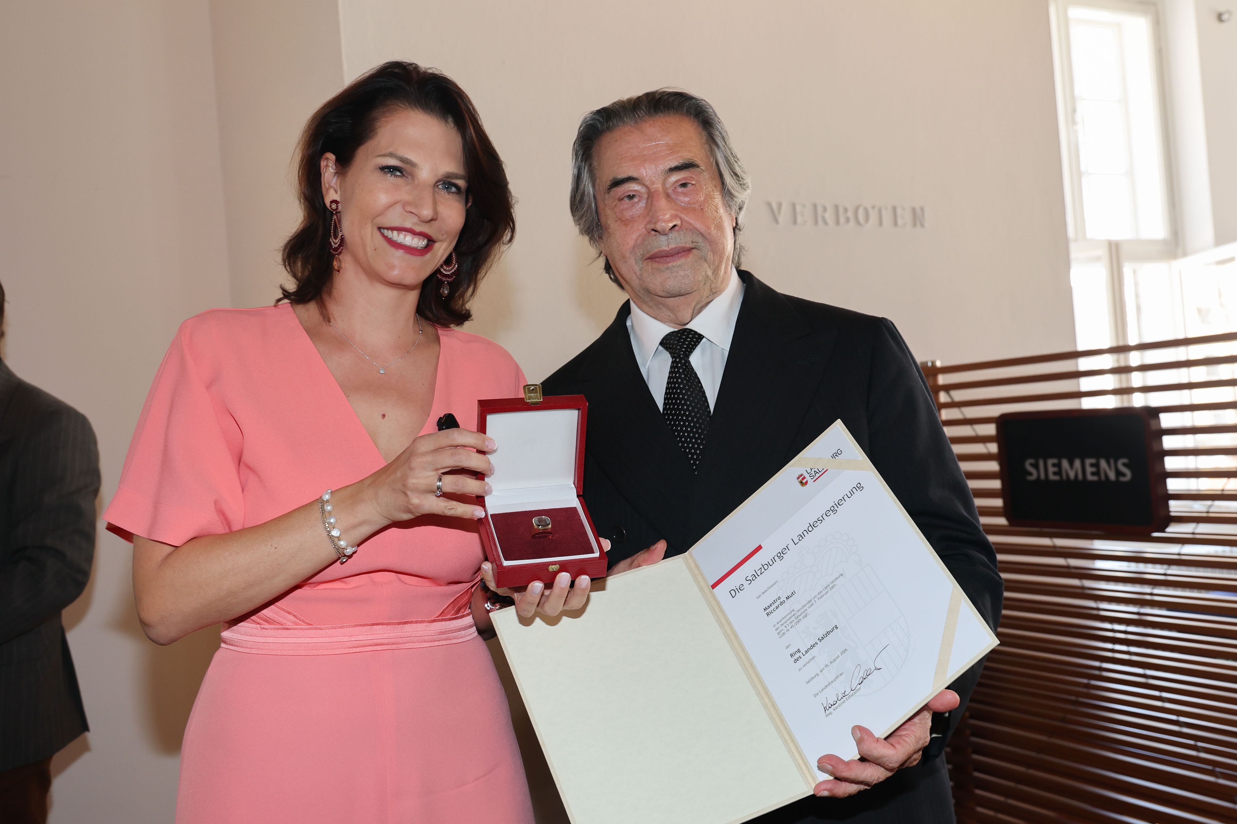 Heute.at - Nach 54 Festspielsommern: Große Ehre für Riccardo Muti